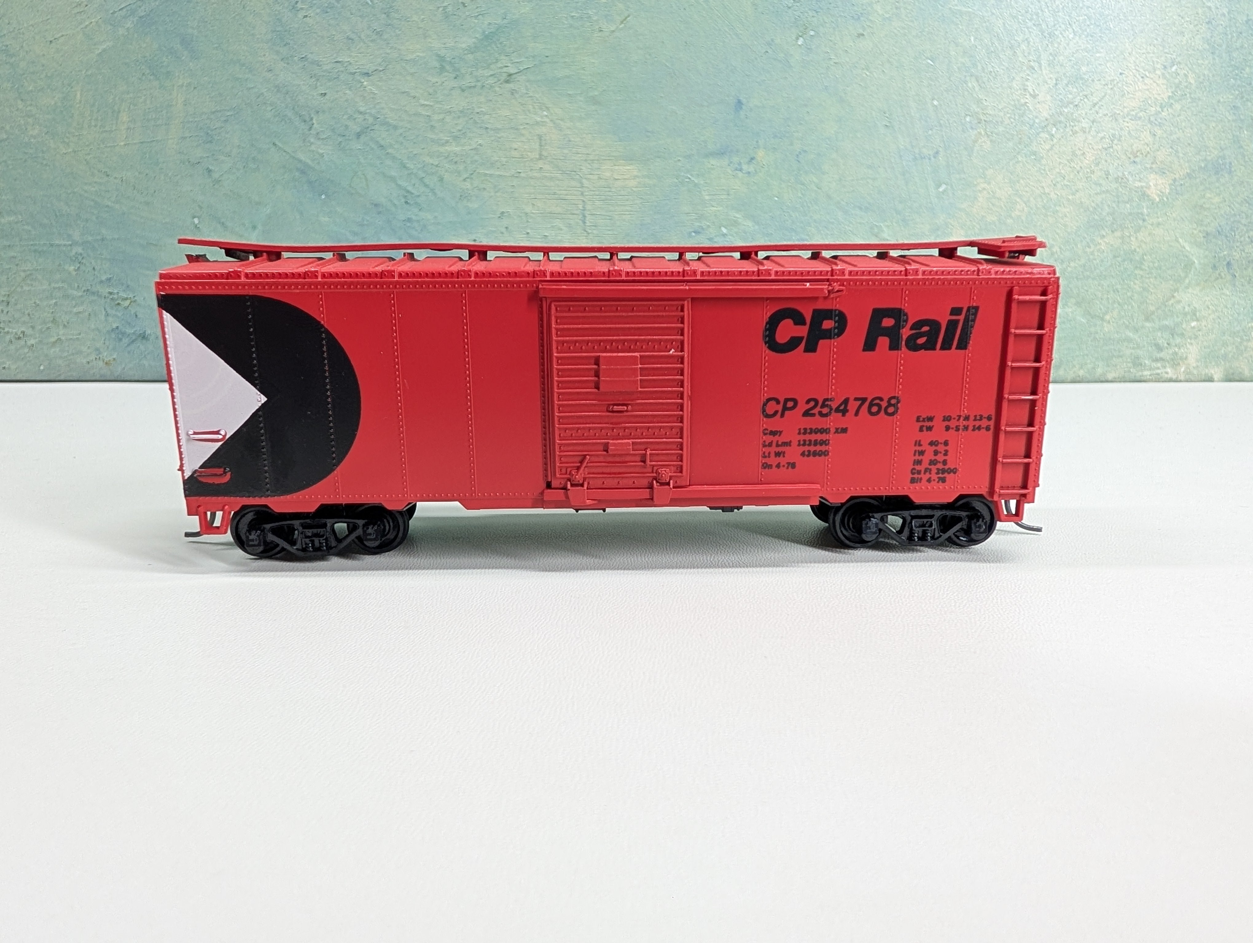 USED Athearn HO Scale 40' Box Car CP Rail #254768 Bev-Bel