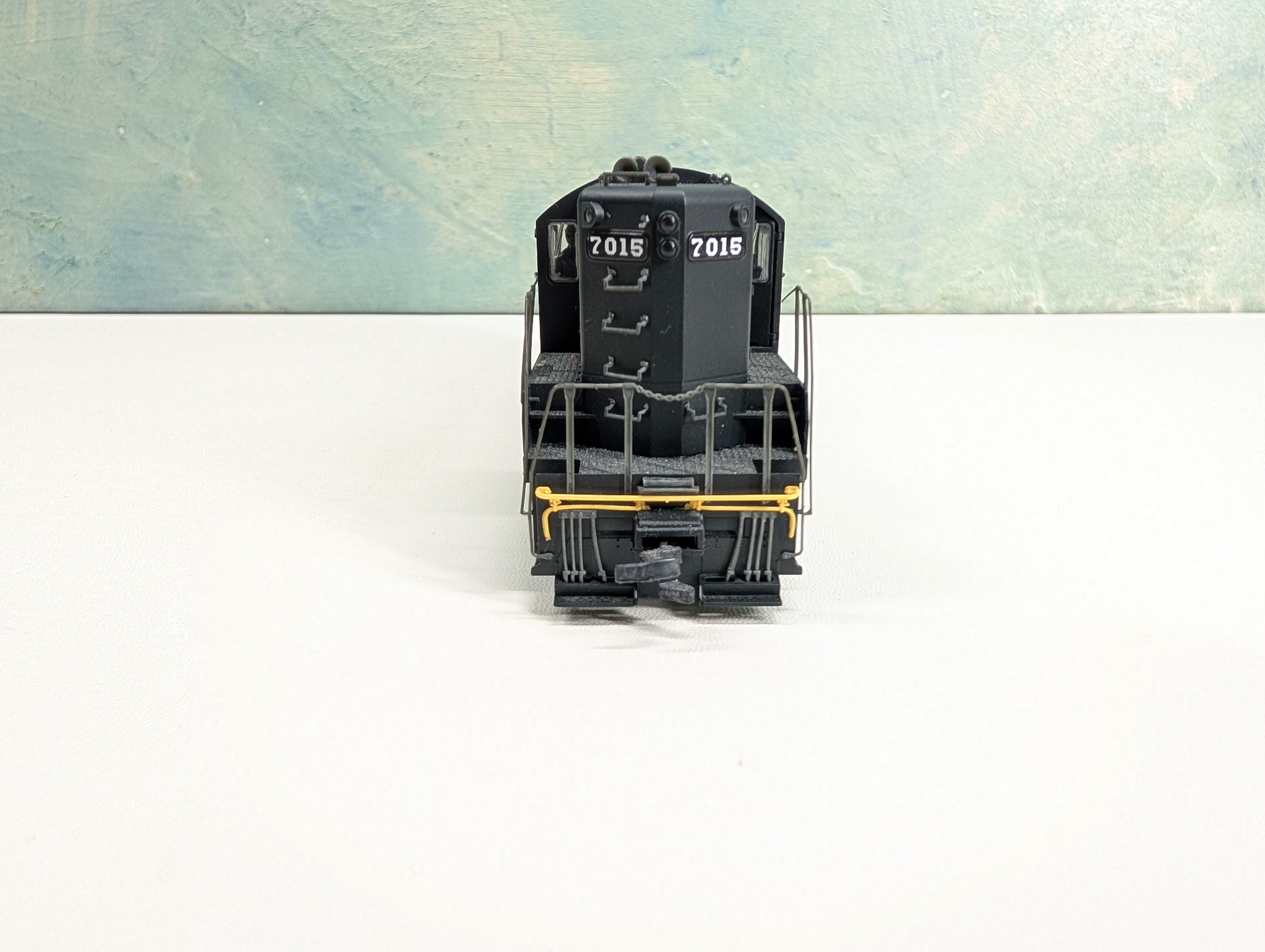 USED Life-Like HO Scale Proto GP9 High Nose Diesel Locomotive Pennsylvania PRR #7015 Parts/Repairs DC