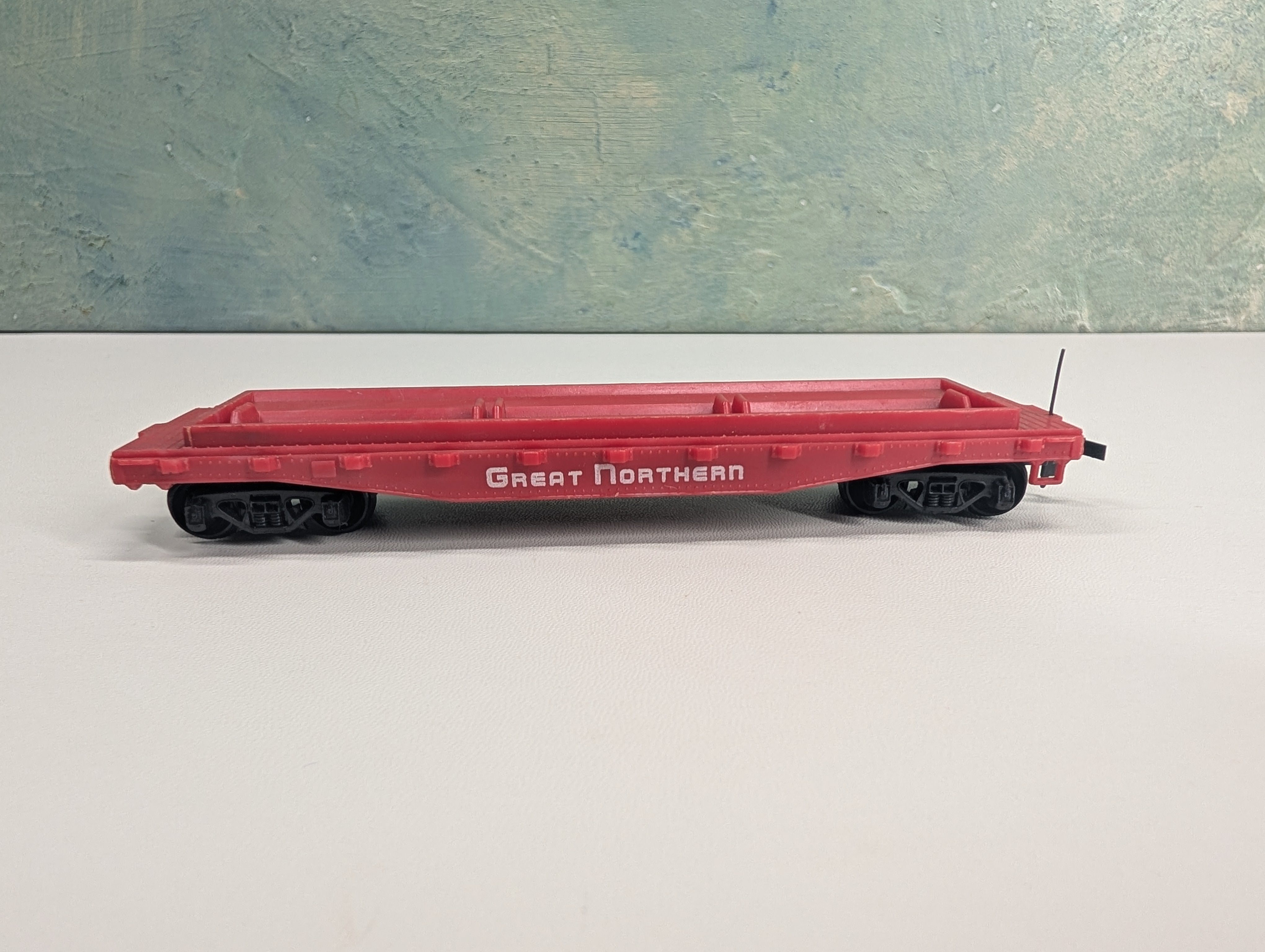 USED Tyco HO Scale 40' Flat Car Great Northern
