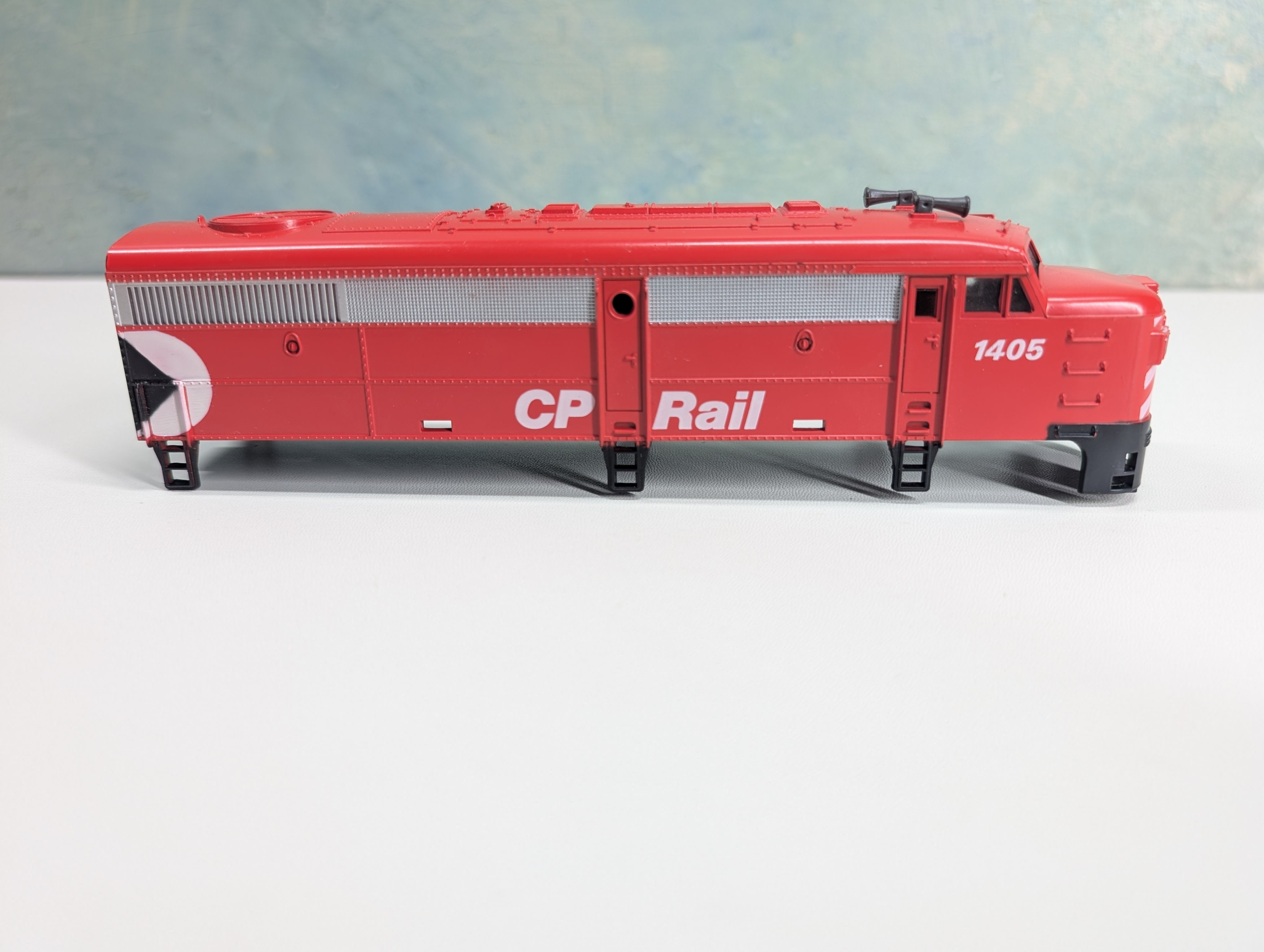 USED Model Power HO Scale E7A Diesel Locomotive Shell Only Canadian Pacific CP #1405