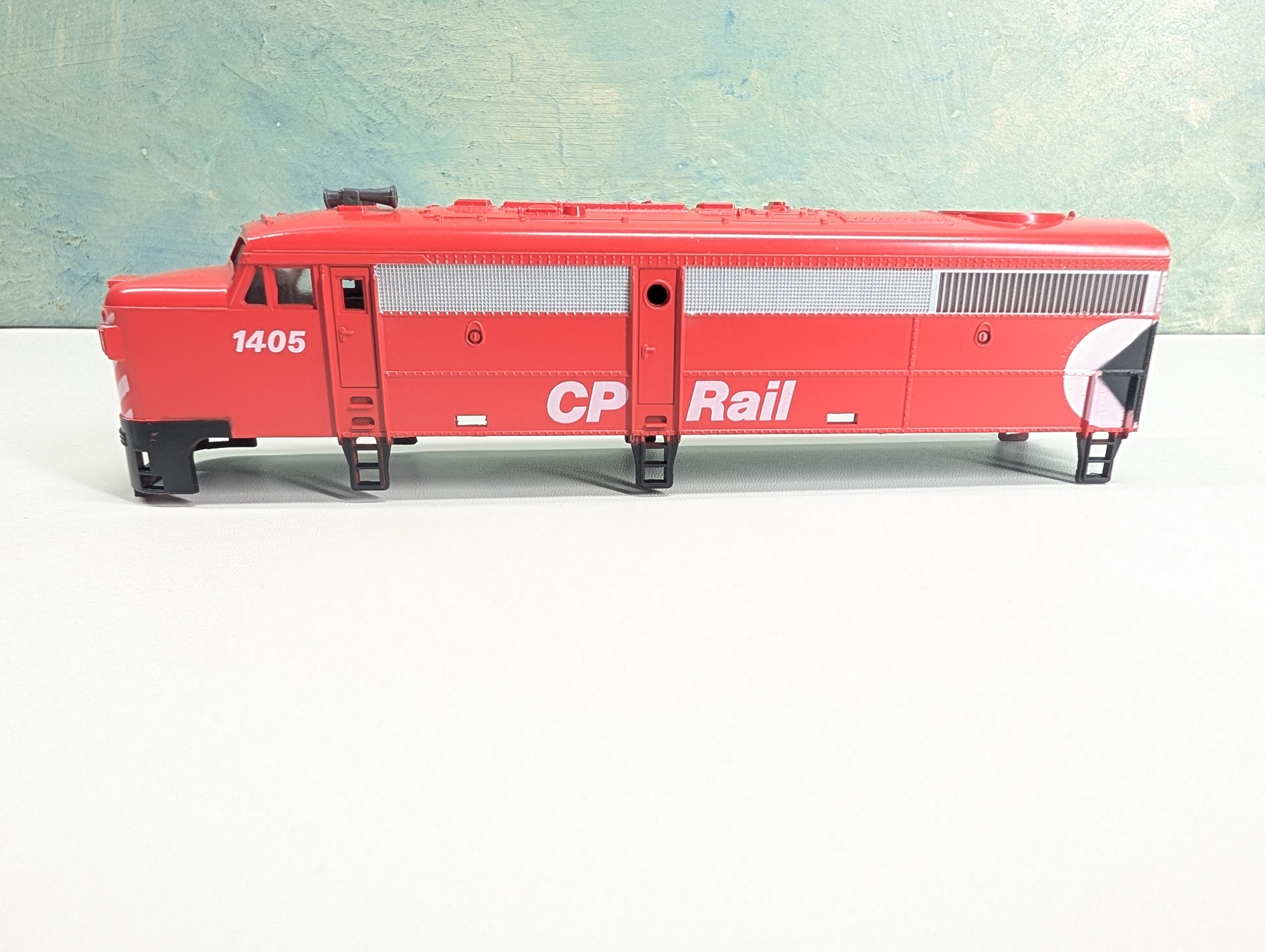 USED Model Power HO Scale E7A Diesel Locomotive Shell Only Canadian Pacific CP #1405