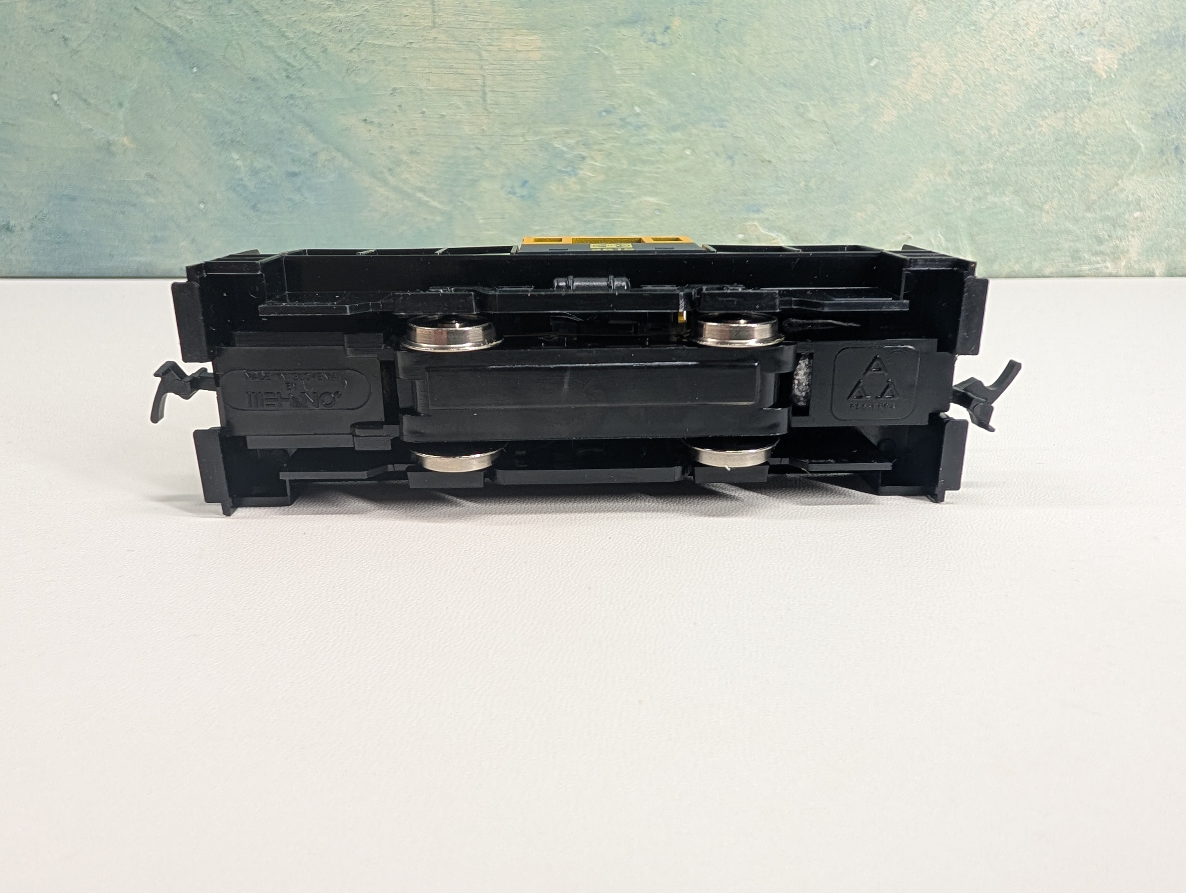 USED IHC HO Scale M502 Center Cab Diesel Switcher Locomotive Santa Fe ATSF #2615 Runs Great! DC