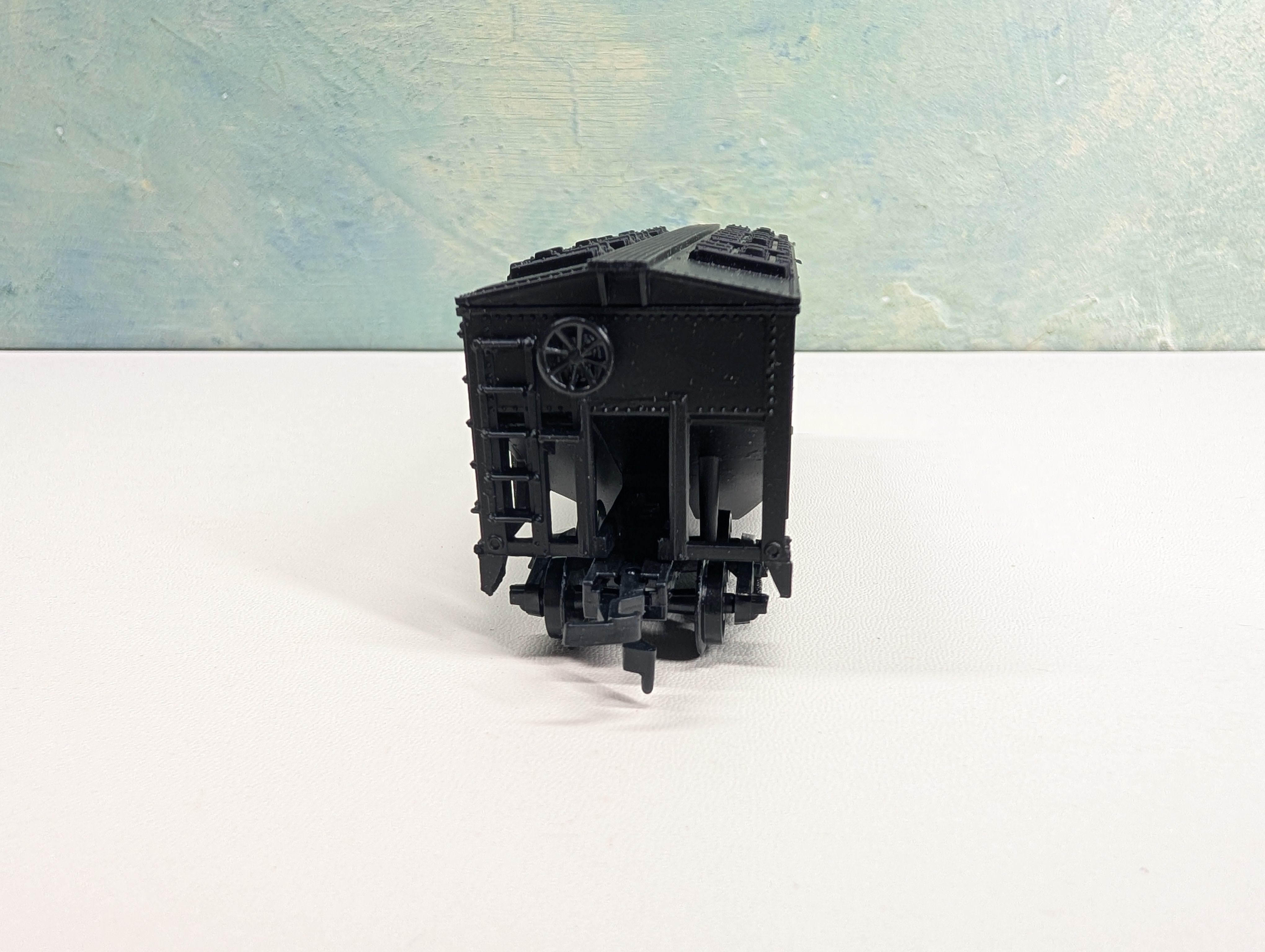 USED HO Scale 2 Bay Covered Hopper Reading RDG #80324