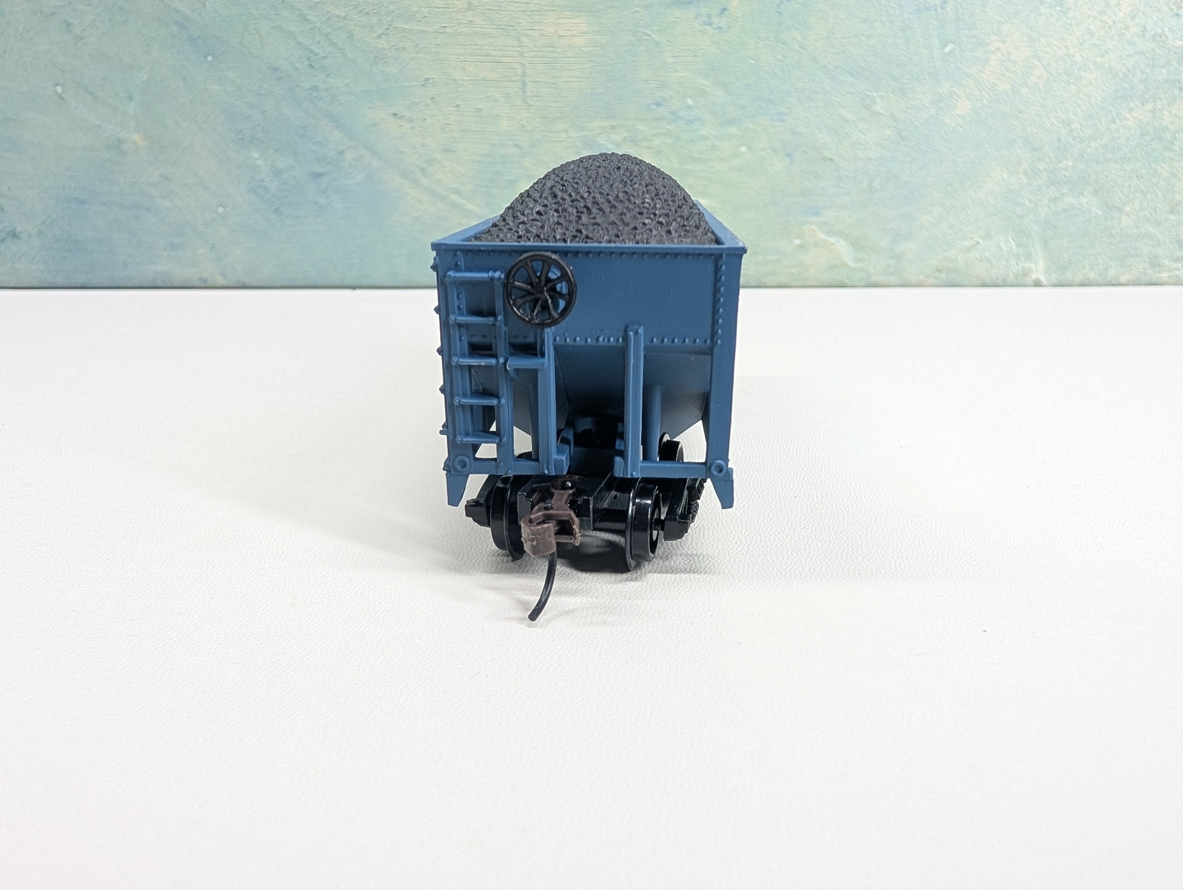USED Life-Like HO Scale 2 Bay Hopper w/ Coal Louisville & Nashville L&N #115391