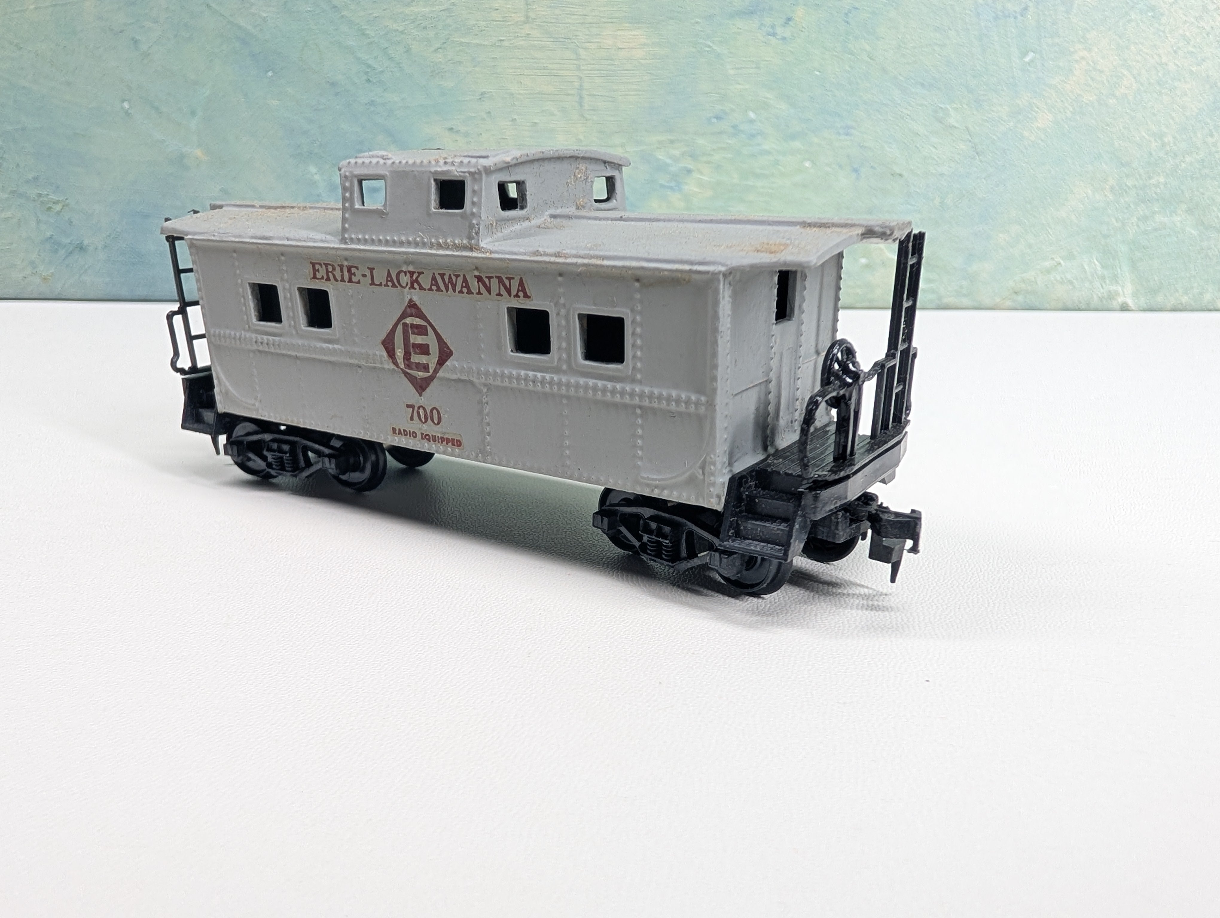 USED Life-Like HO Scale Caboose Erie Lackawanna EL #700 Custom Decals