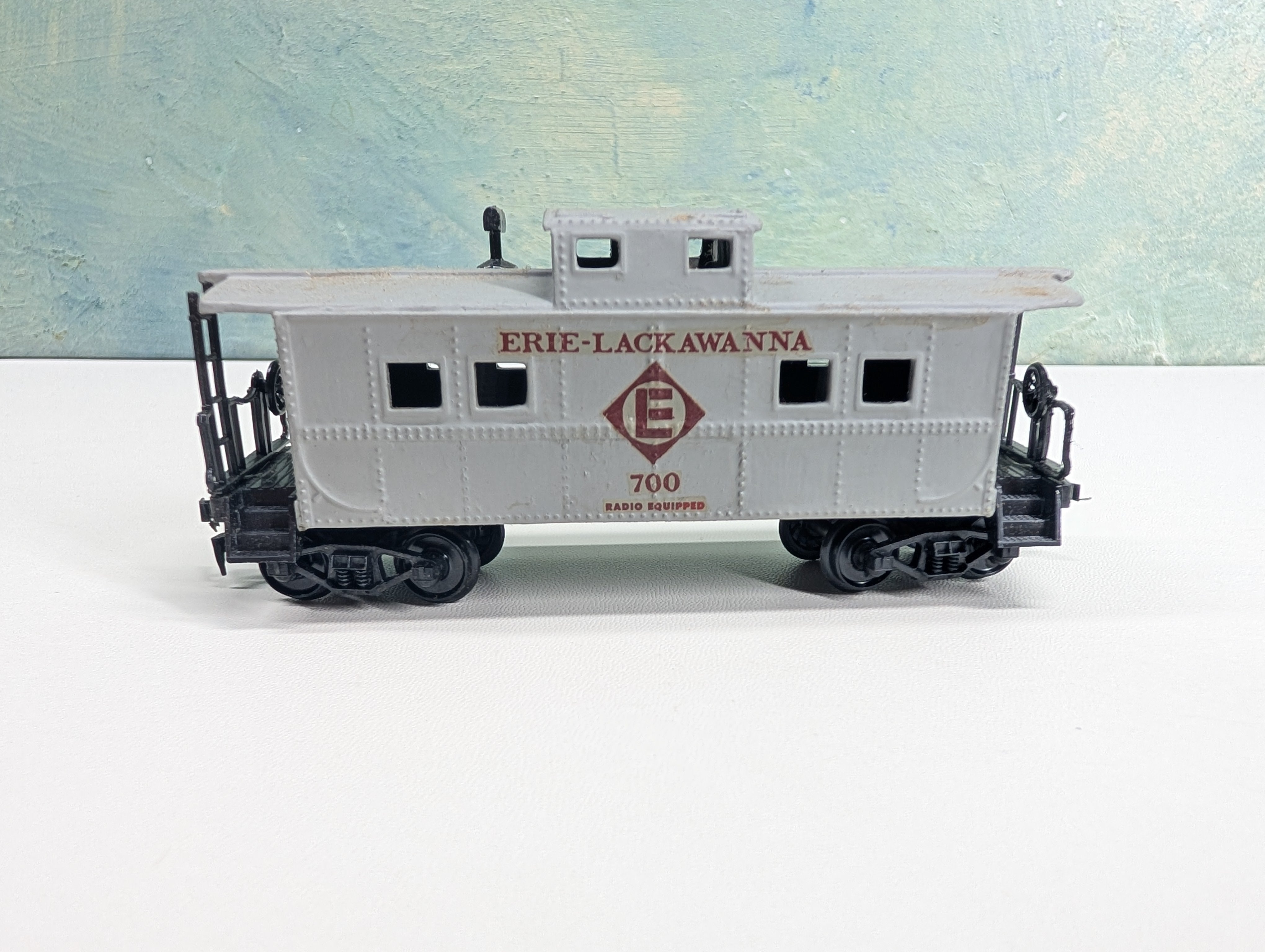 USED Life-Like HO Scale Caboose Erie Lackawanna EL #700 Custom Decals