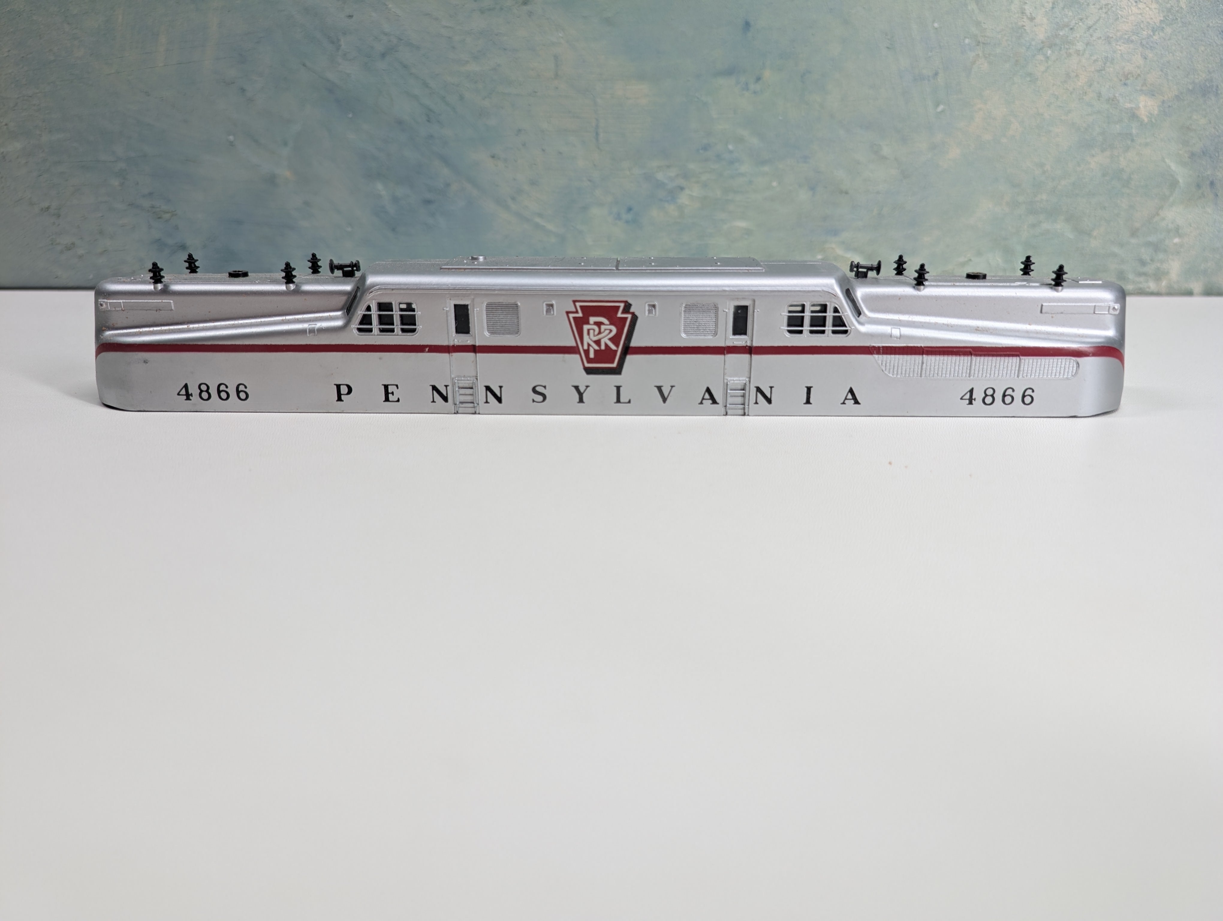 USED Rivarossi HO Scale GG-1 Shell Only Pennsylvania #4866