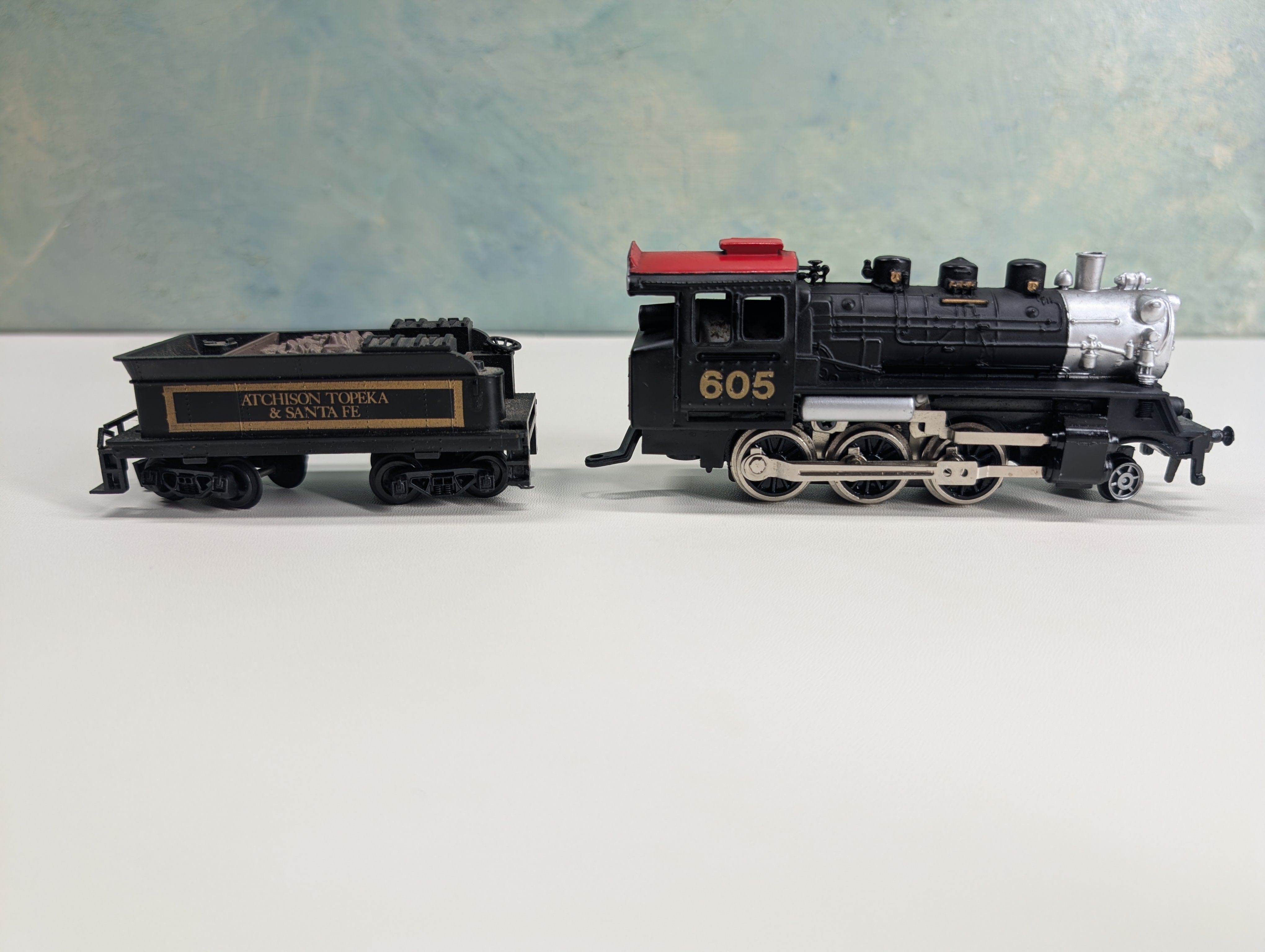 USED Model Power HO Scale 2-6-0 Steam Locomotive Santa Fe ATSF #605 Tested! DC