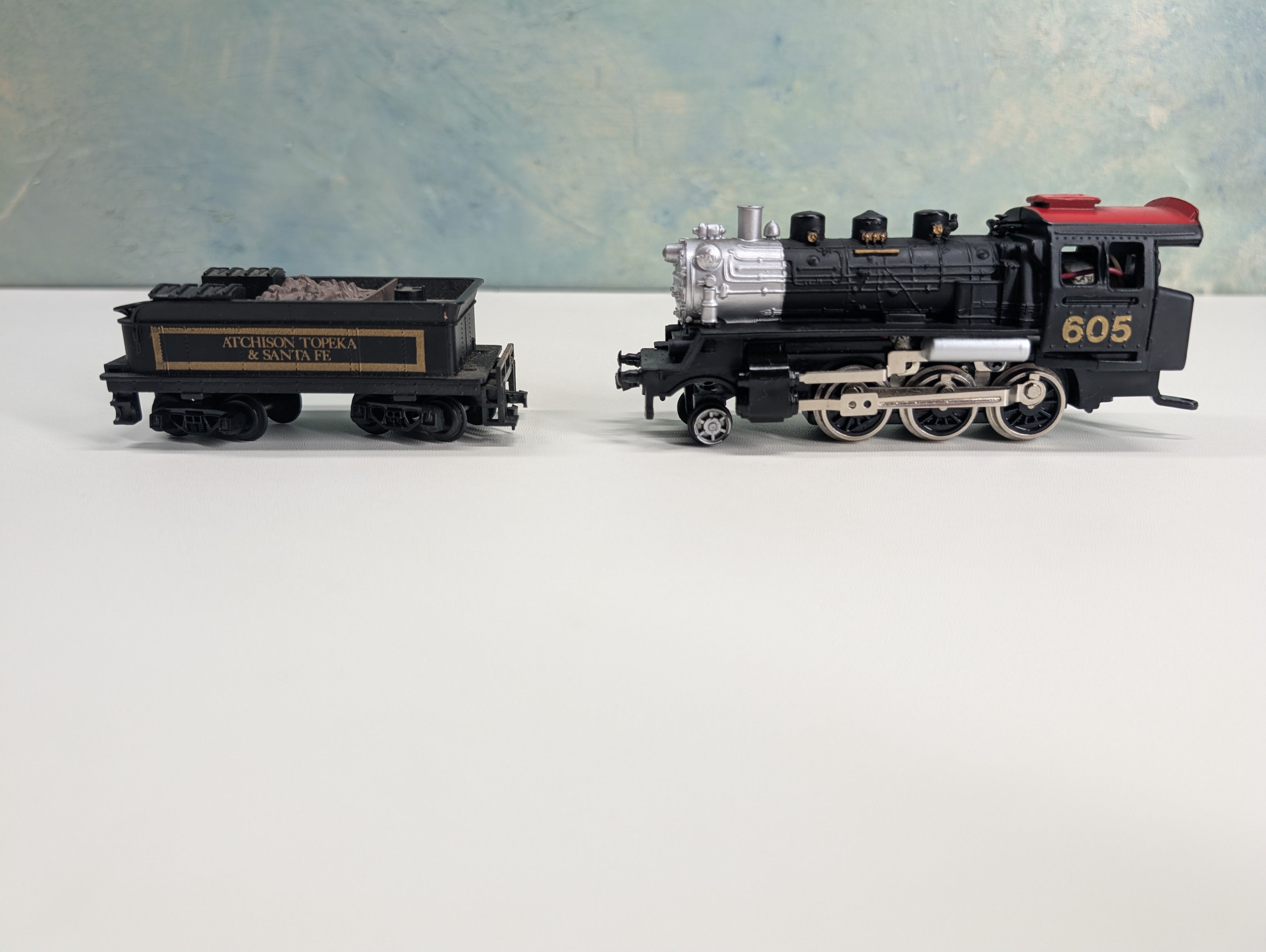USED Model Power HO Scale 2-6-0 Steam Locomotive Santa Fe ATSF #605 Tested! DC