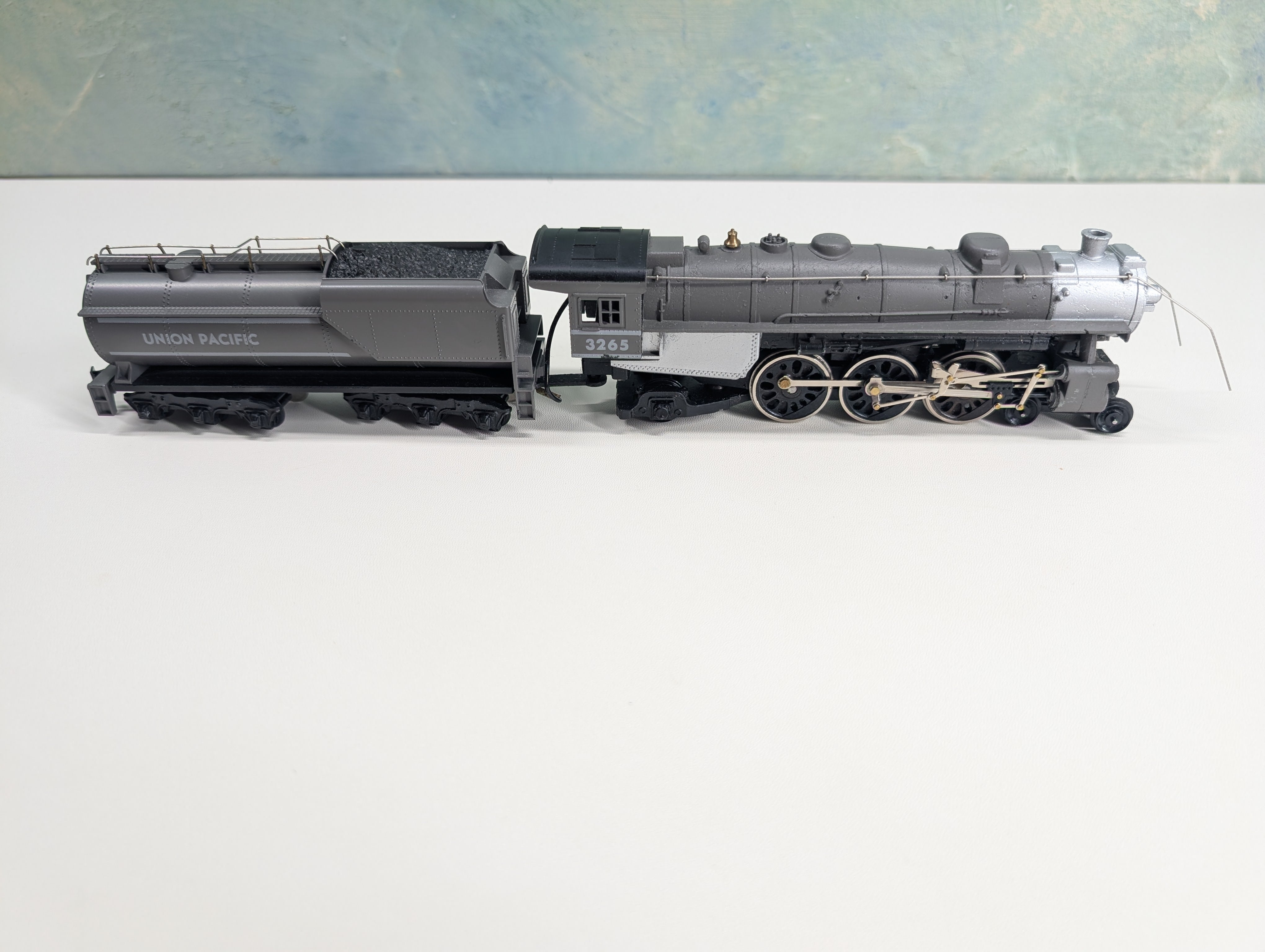 USED Mantua HO Scale Gray Goose 4-6-2 Steam Locomotive Union Pacific UP #3265 Runs Great! DC