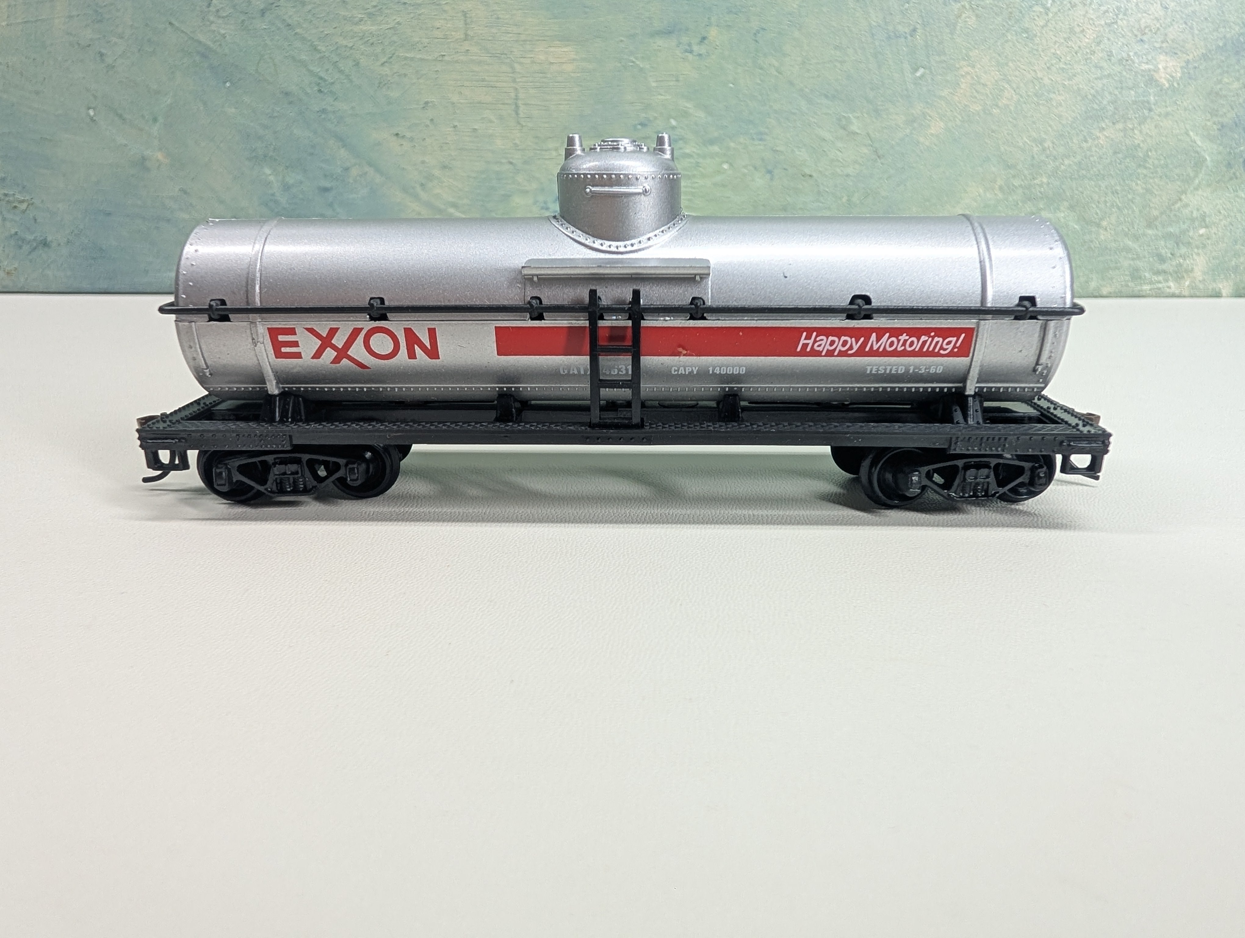 USED HO Scale Single Dome Tank Car Exxon GATX #46312