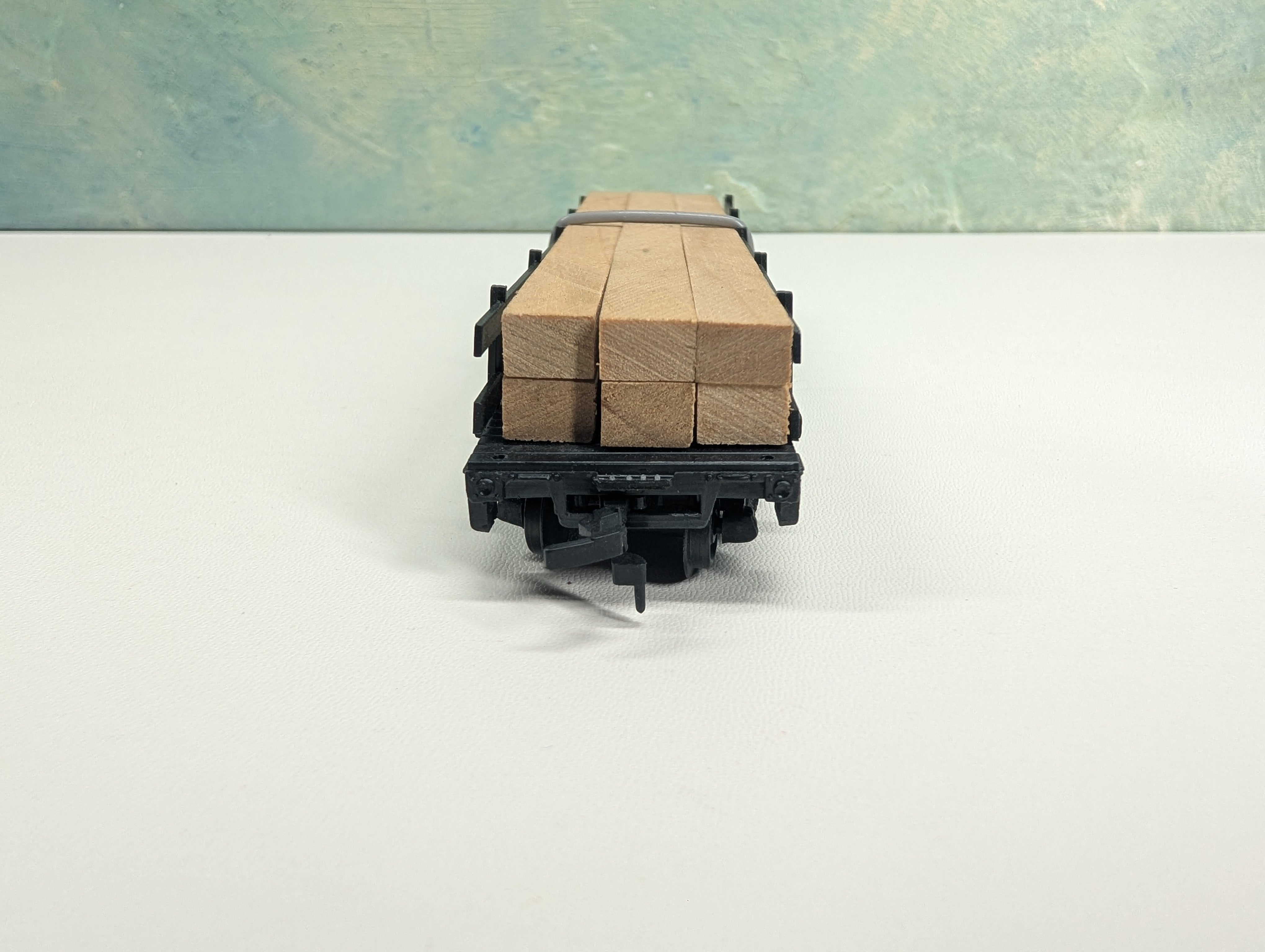 USED Marx HO Scale Flat Car w/ Lumber Load Lehigh Valley LV #10049