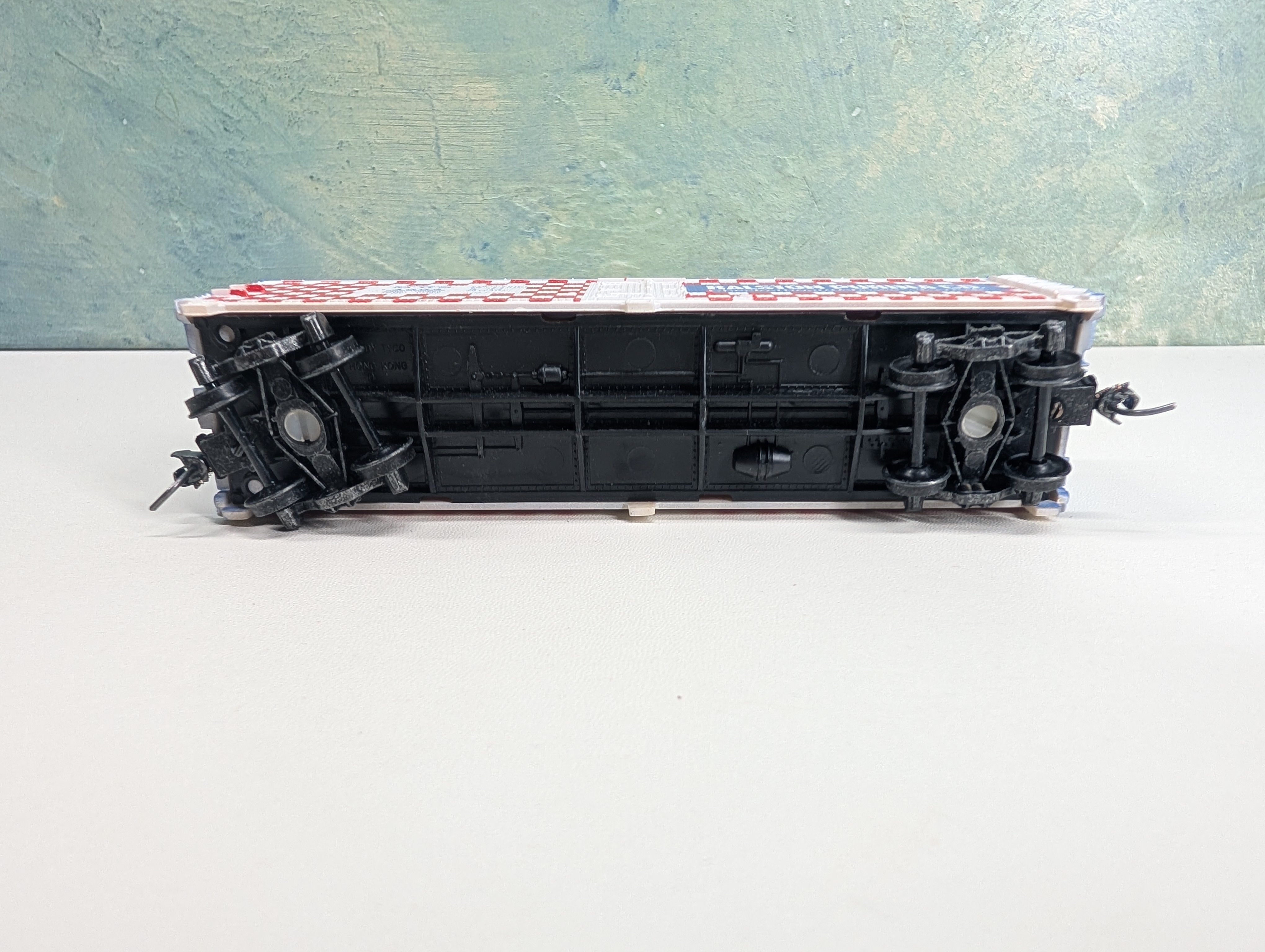 USED Tyco HO Scale 40' Reefer Ralston Purina MRS #4554 Upgraded Trucks