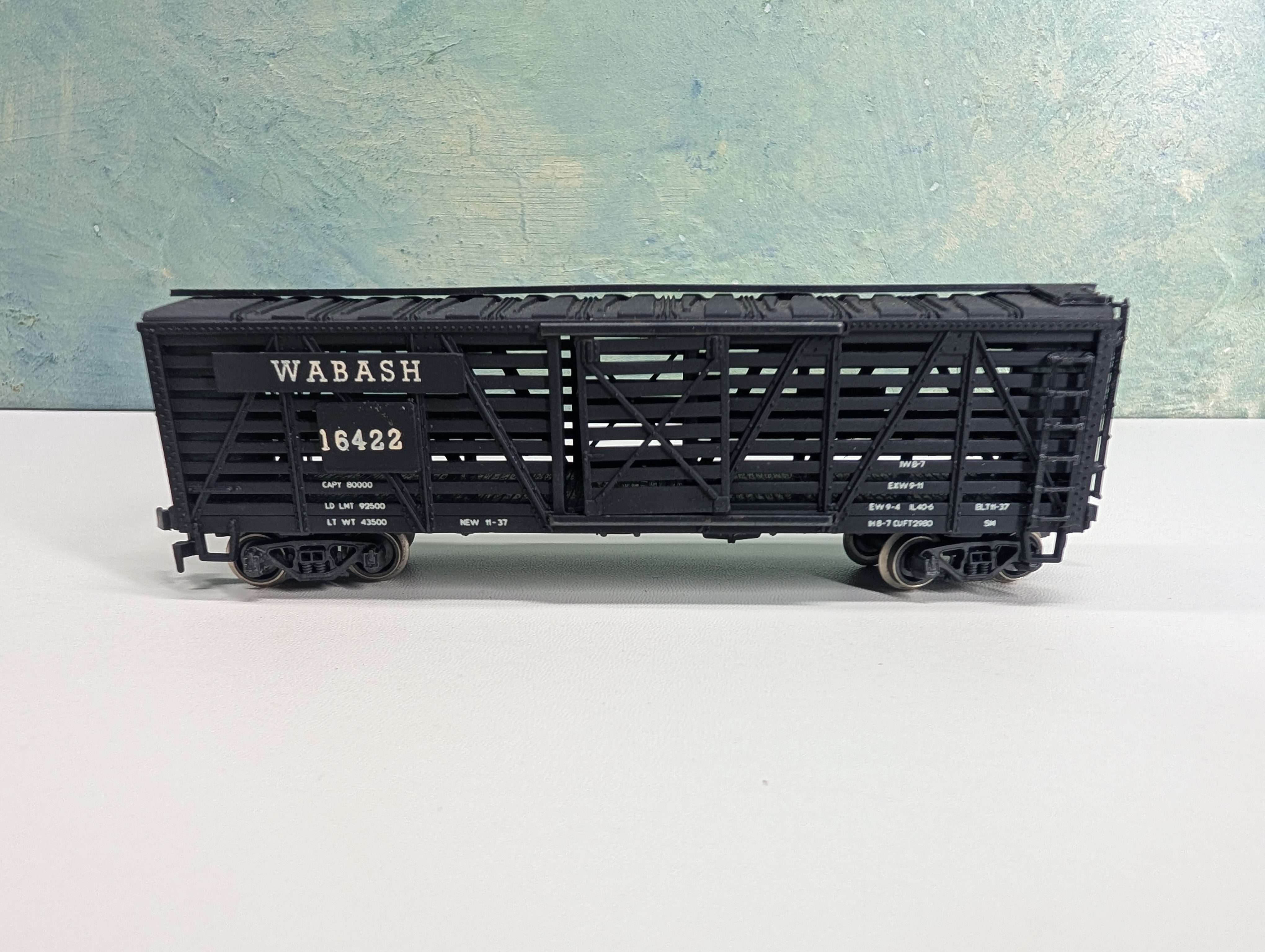USED HO Scale Livestock Cattle Car Wabash #16422 Metal Wheels