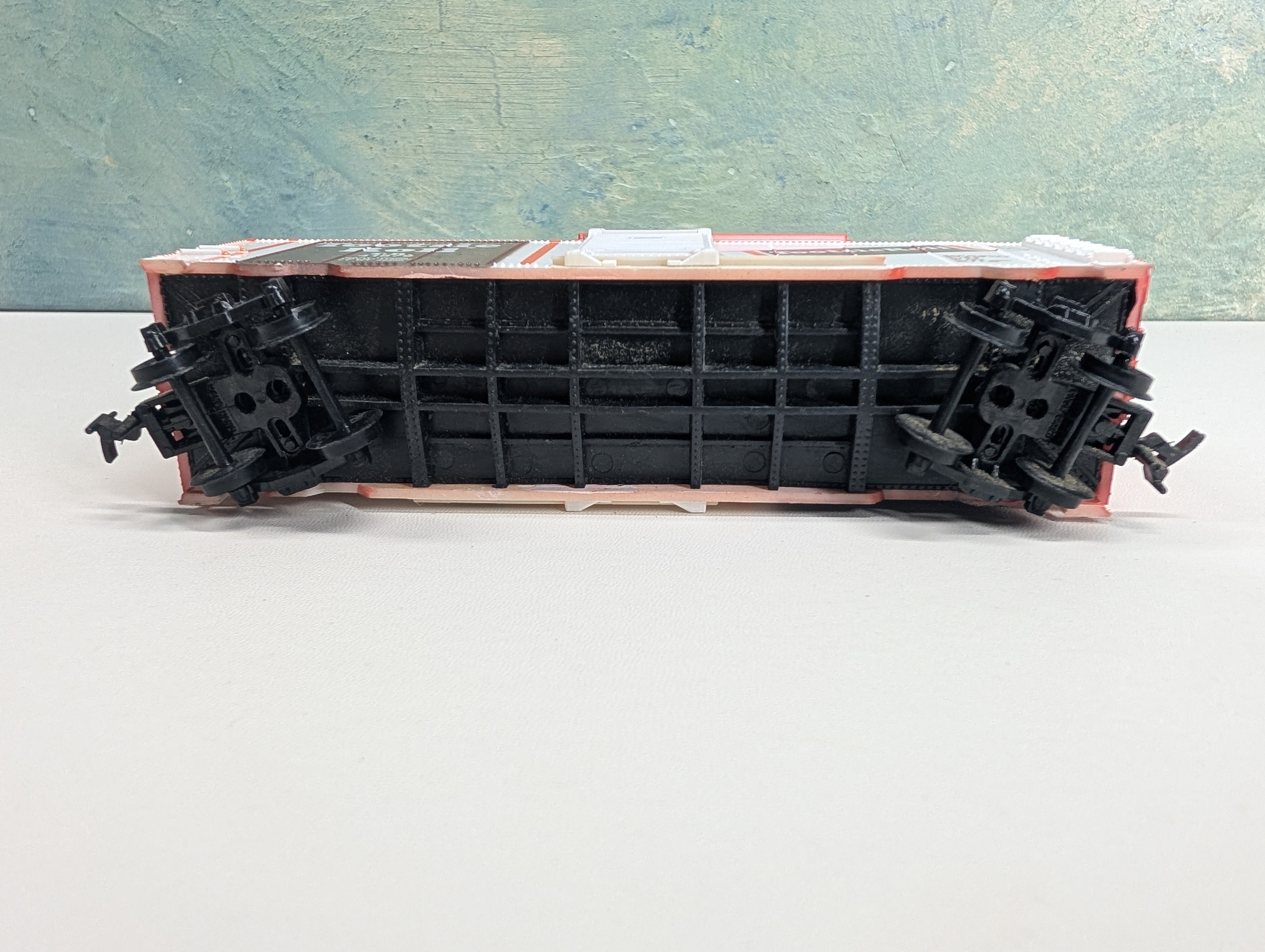 USED Life-Like HO Scale 40' Billboard Box Car Tootsie Roll TR #41879