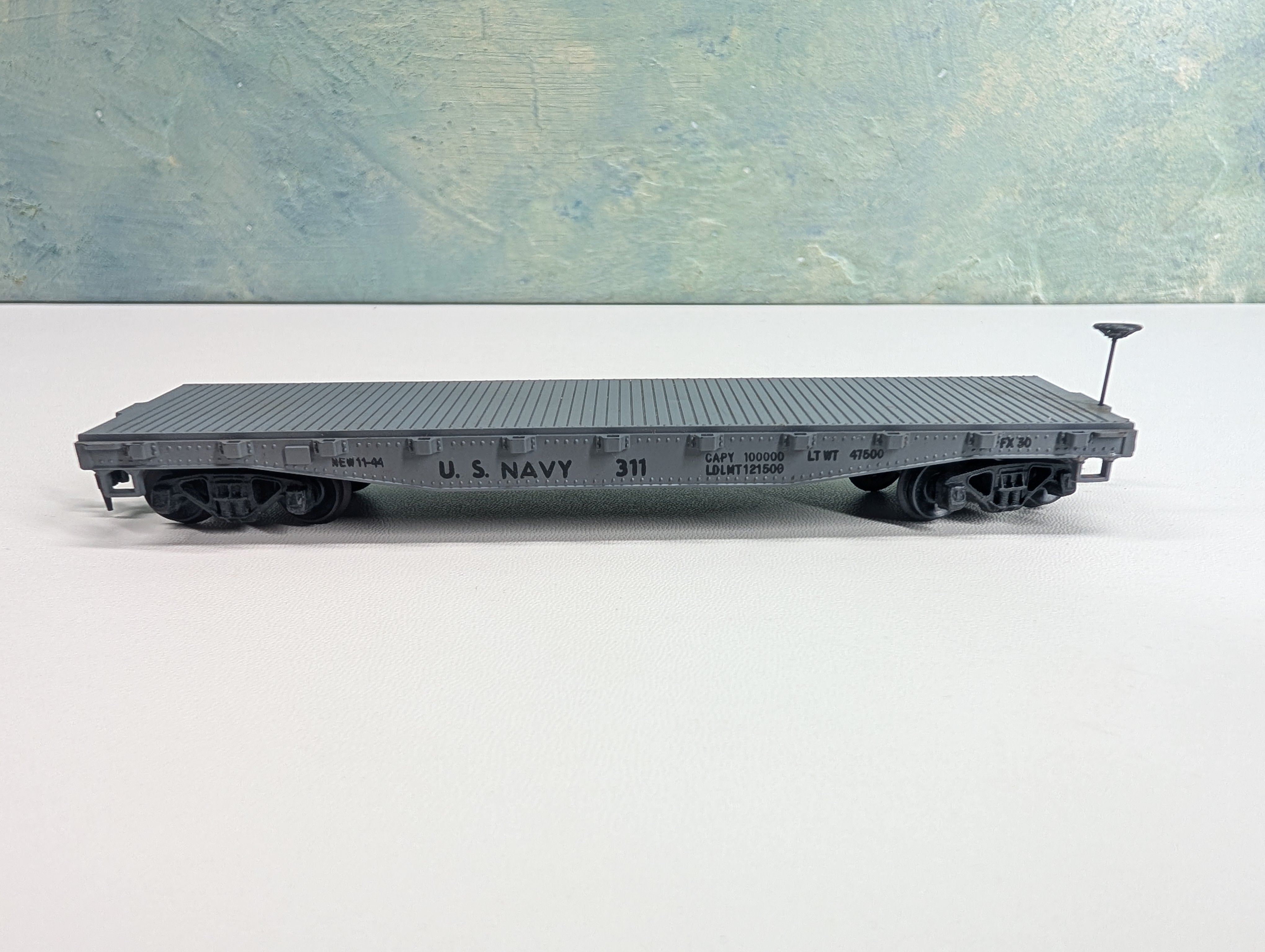 USED Mantua HO Scale 41' Flat Car w/ Brake Wheel! US Navy #311