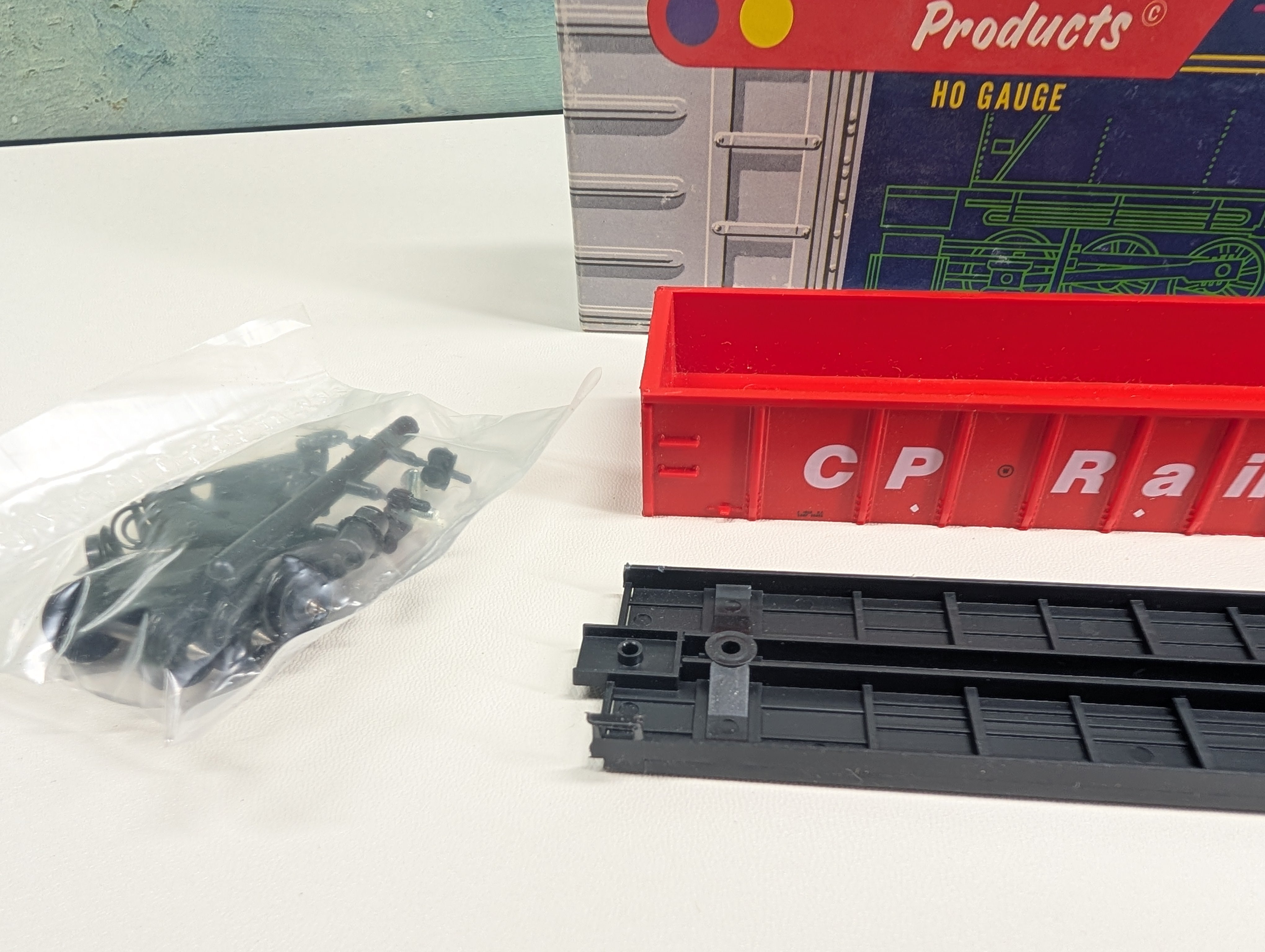 USED Roundhouse HO Scale 50' Gondola CP Rail #330933 KIT