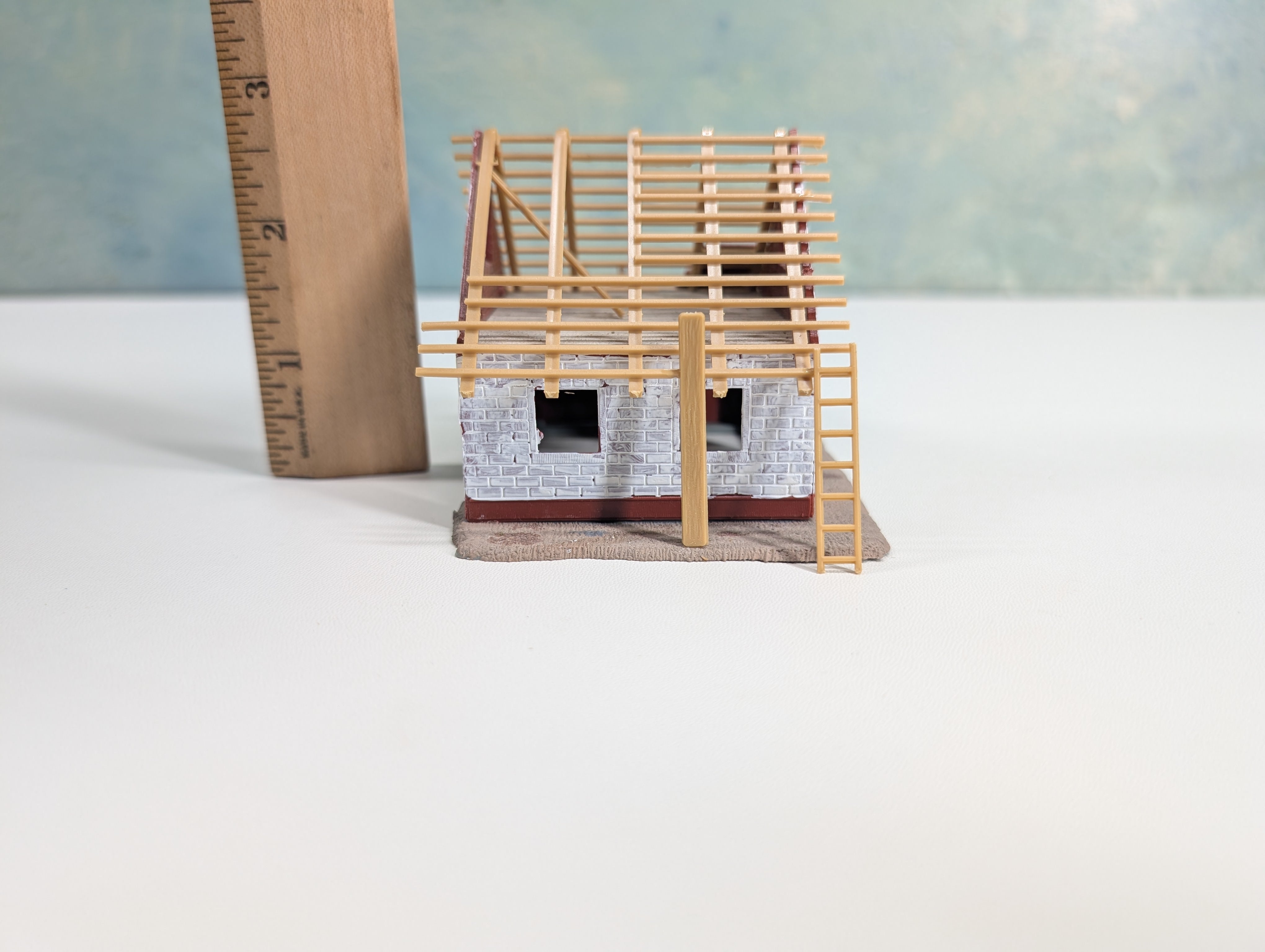 USED HO Scale White Brick House Under Construction