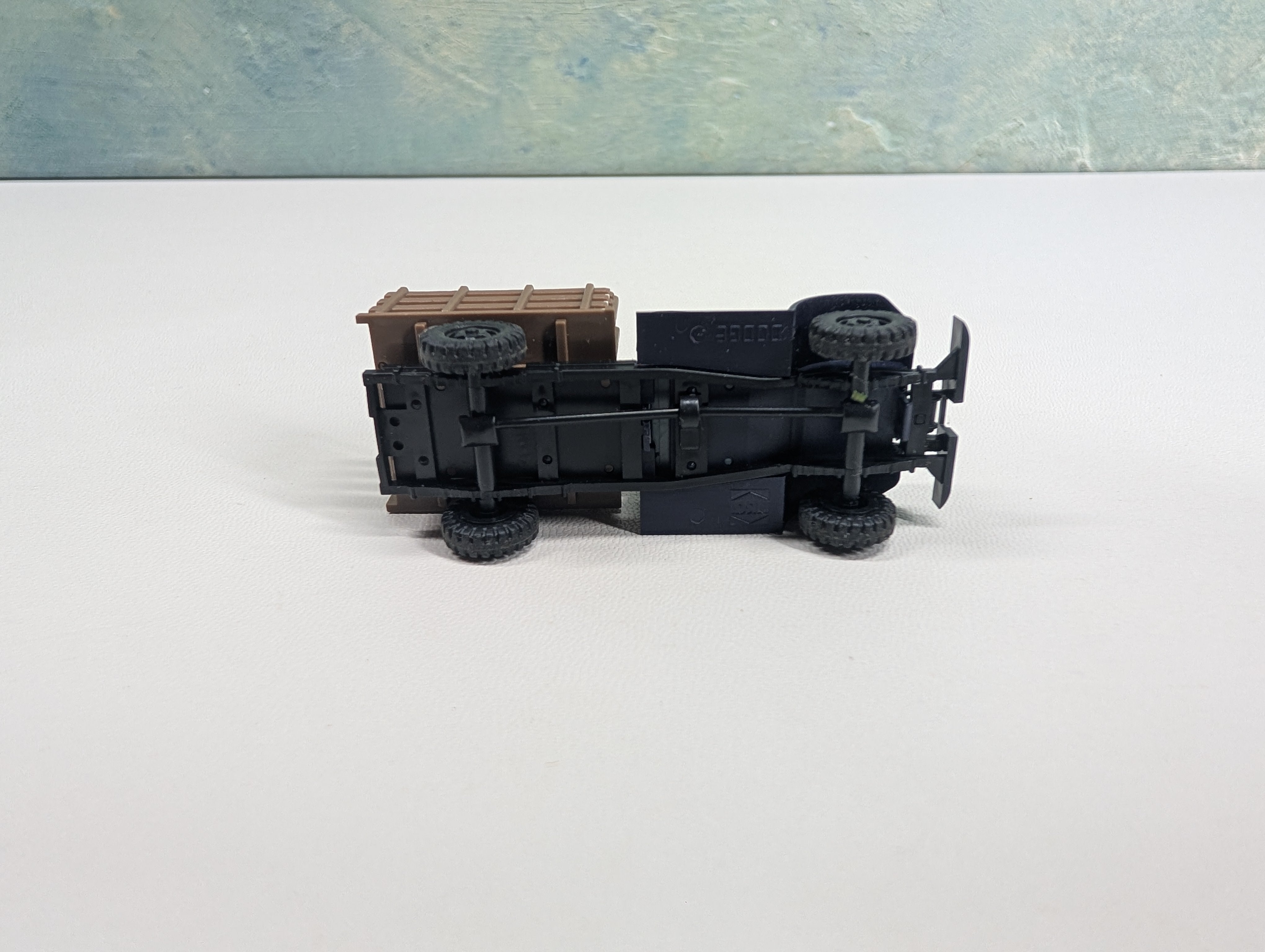 USED Busch HO Scale Dodge Stake Truck, Blue Cab, Brown Stakes