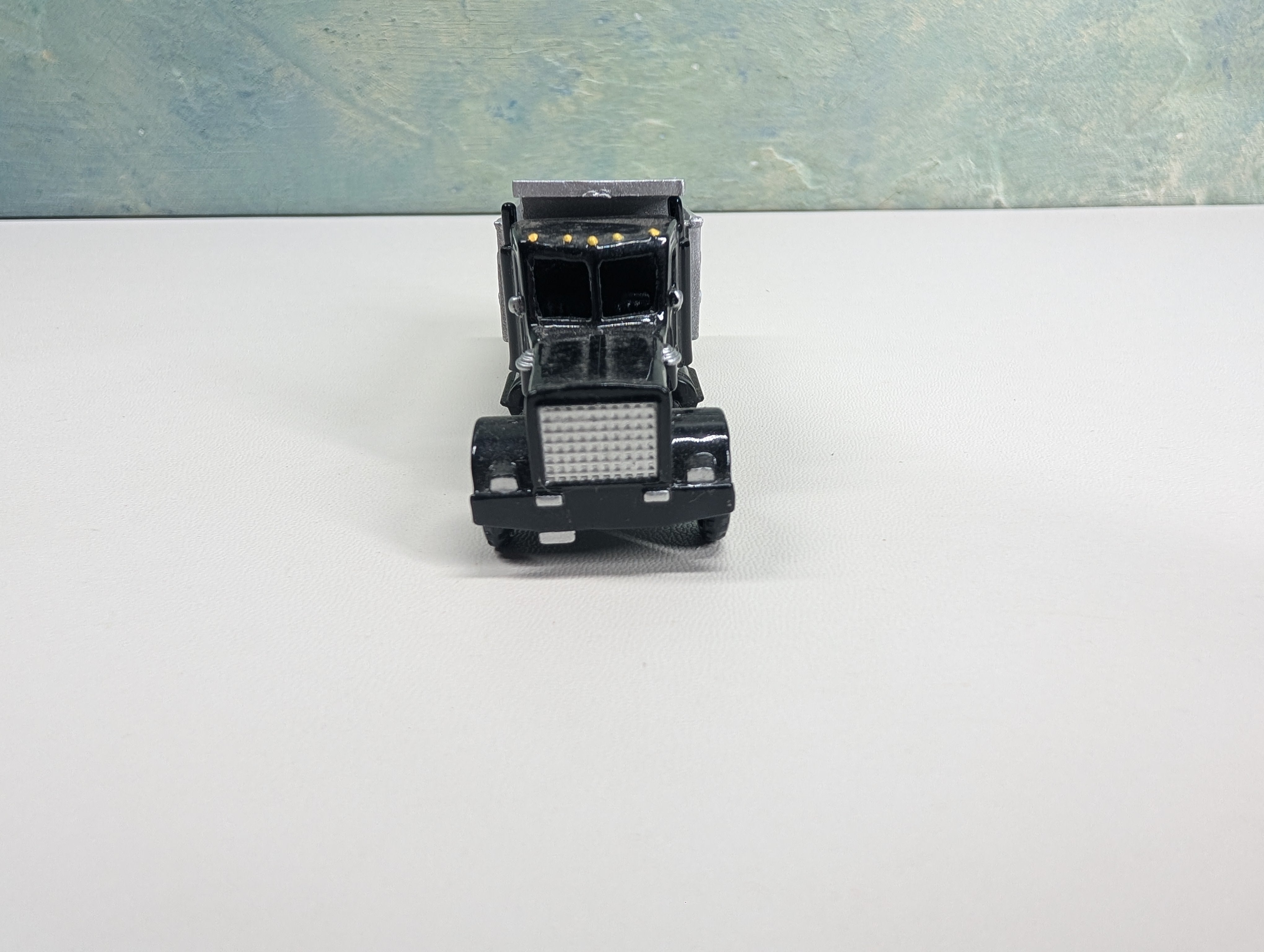USED Smart Toys HO Scale Dump Truck Black/Silver