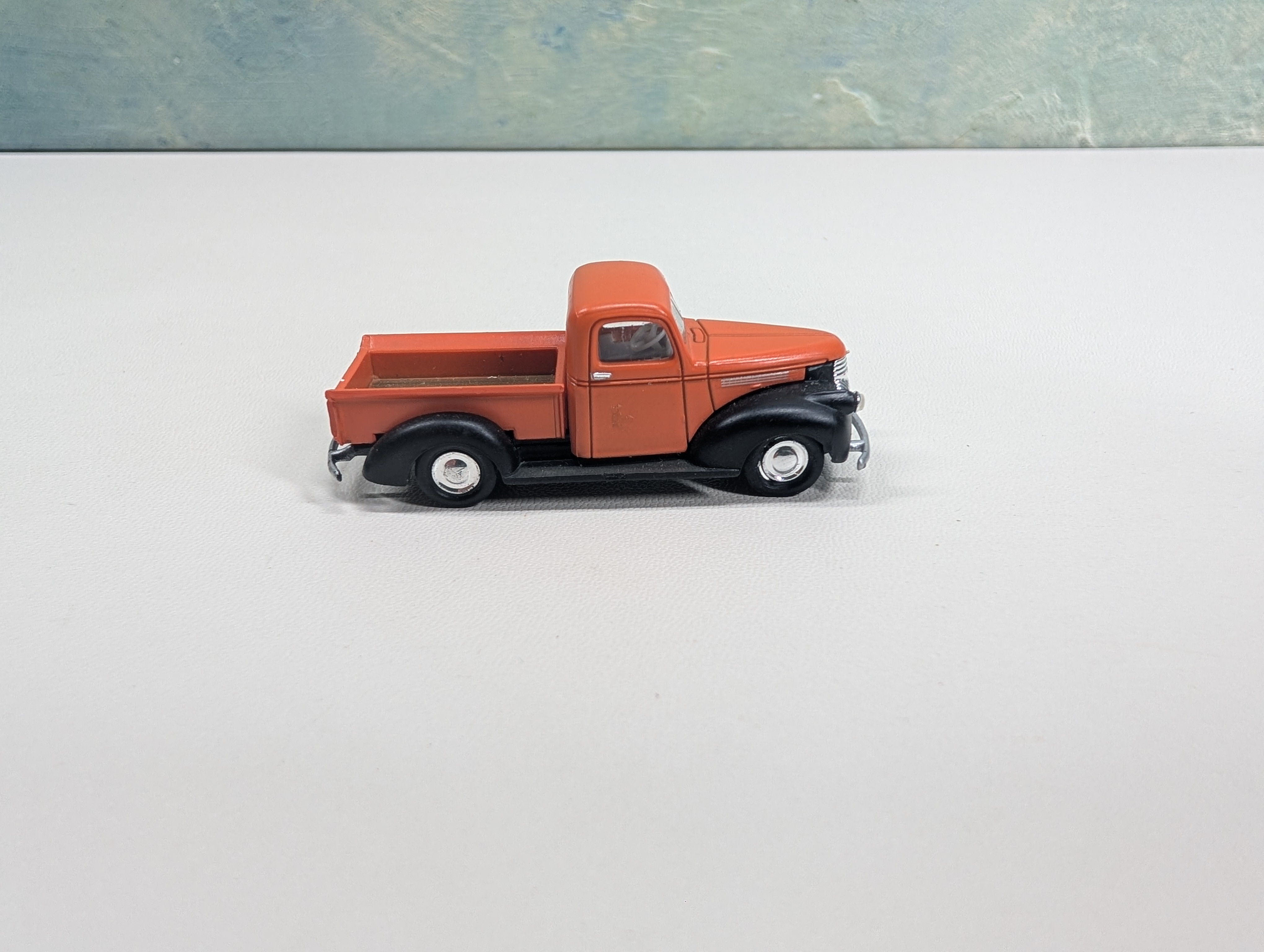 USED Classic Metal Works HO Scale Orange Pick-Up Truck
