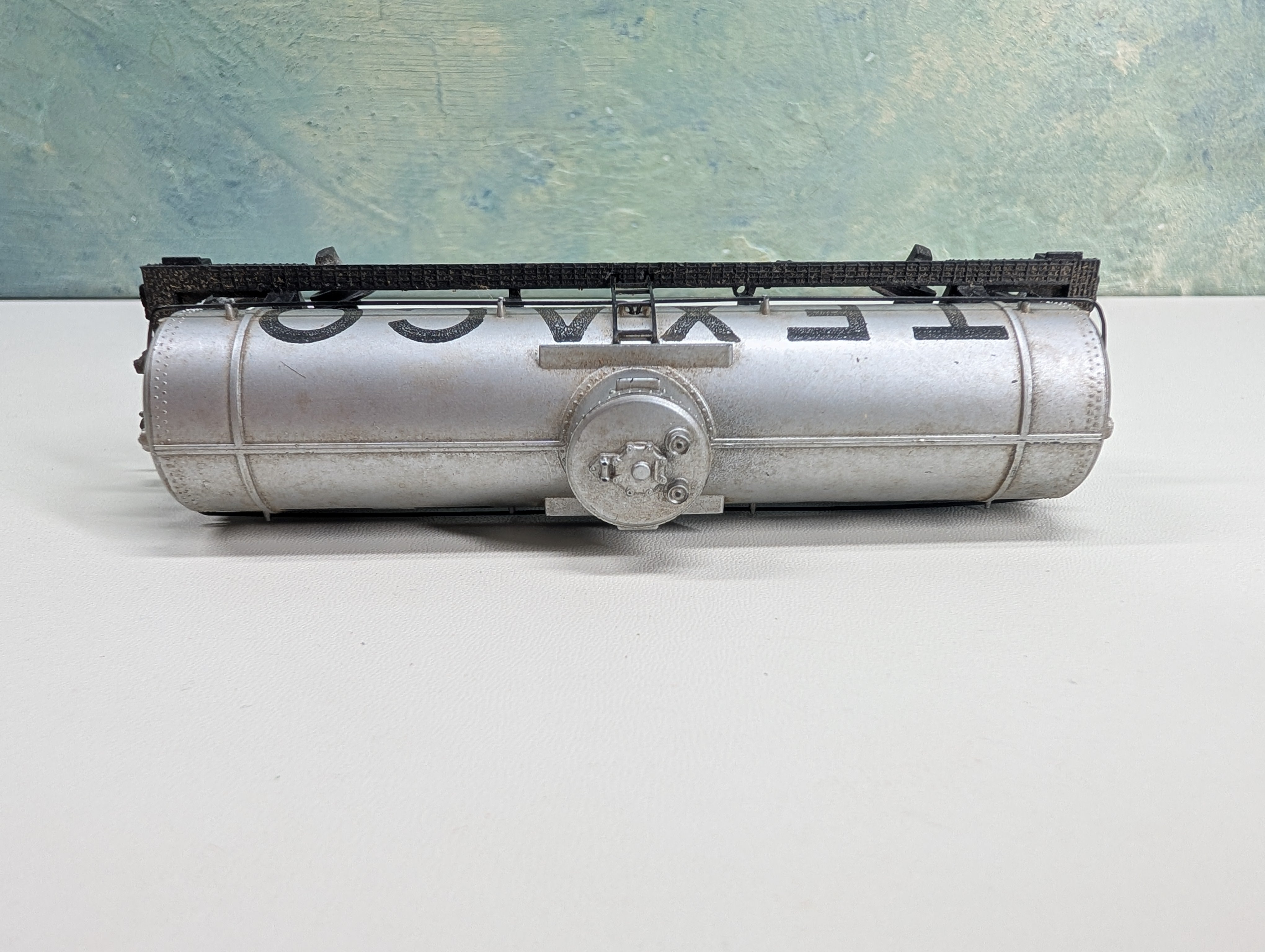 USED Mantua HO Scale Single Dome Tank Car Texaco