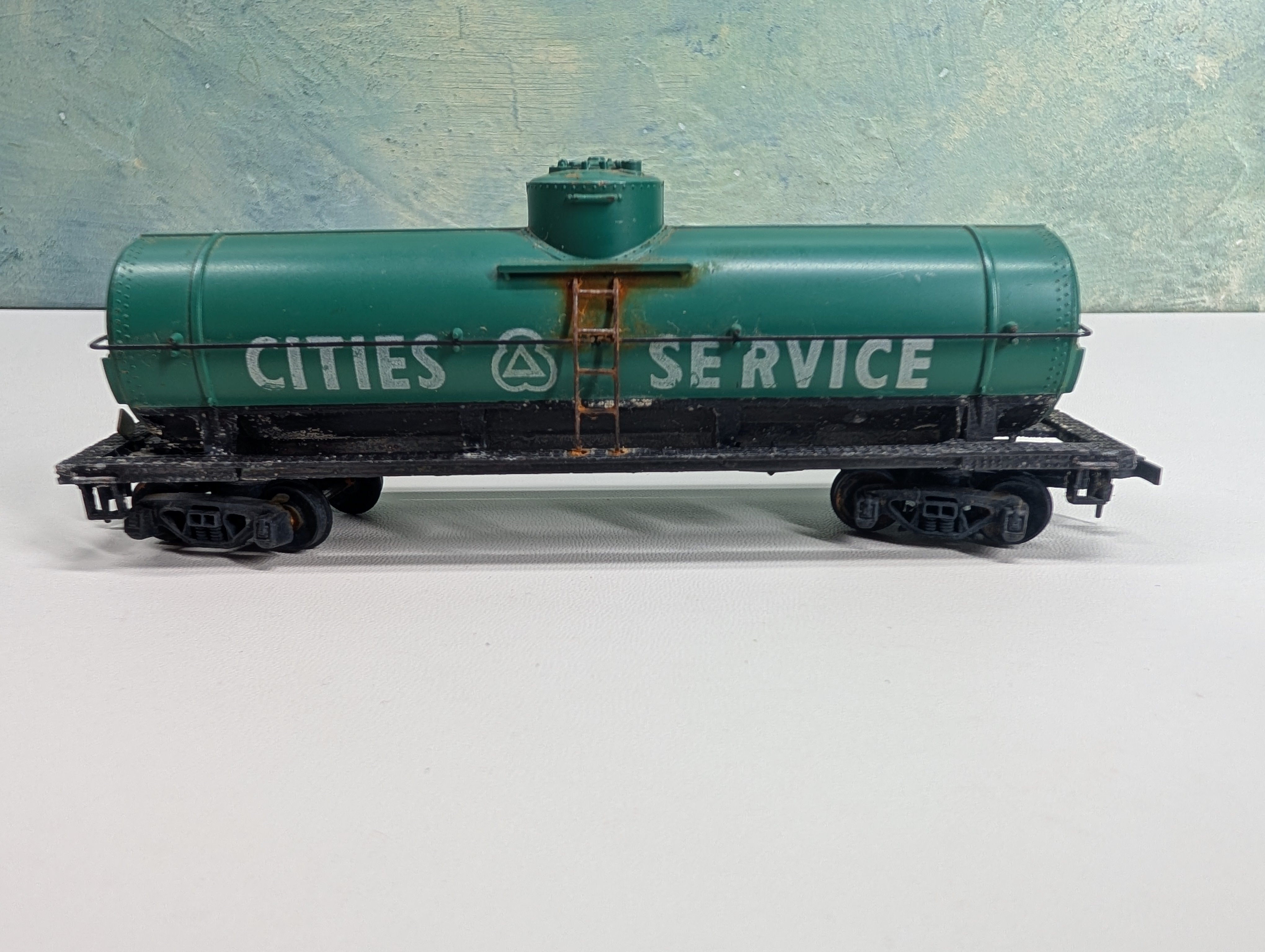 USED Mantua HO Scale Single Dome Tank Car Cities Service
