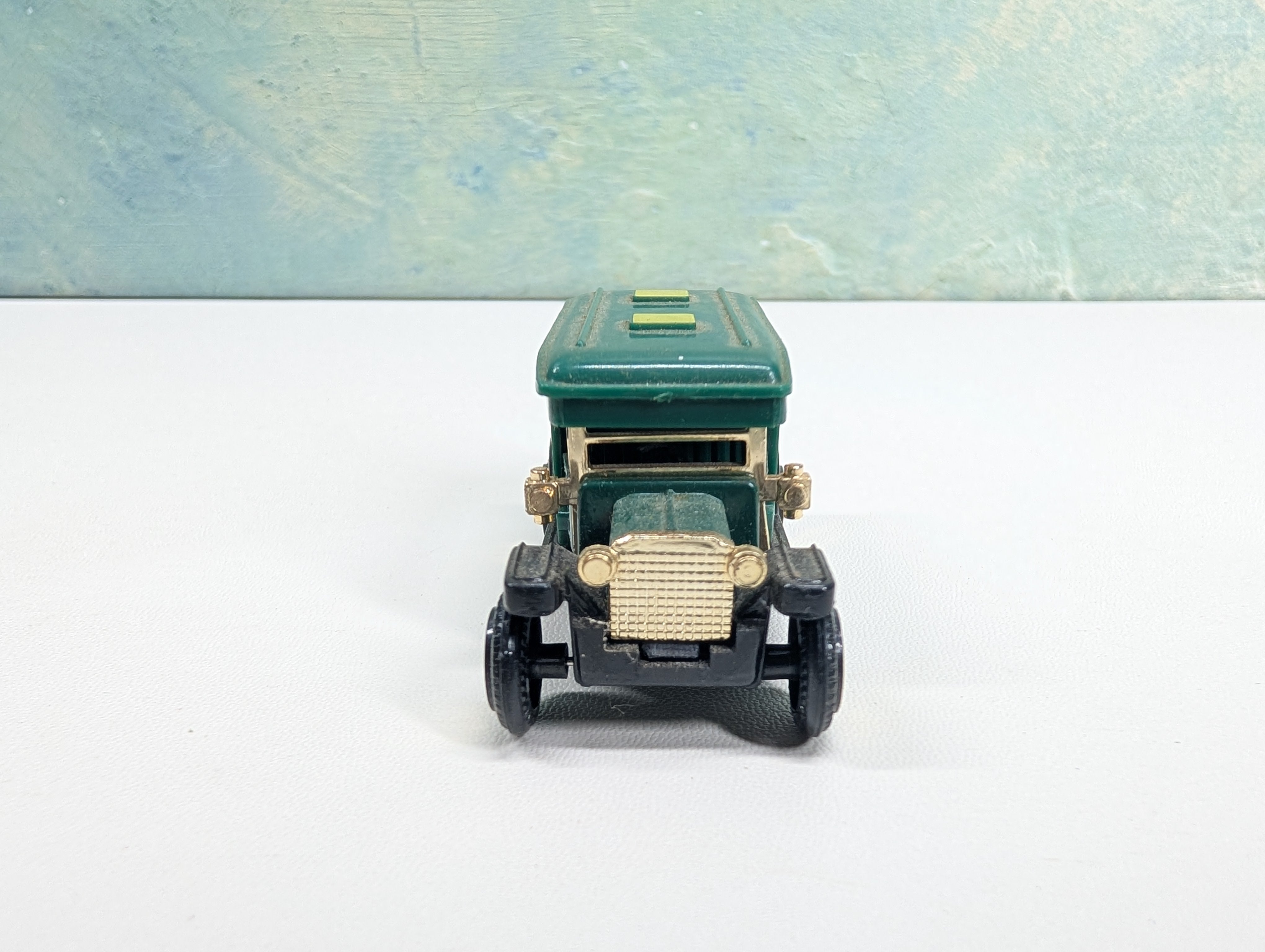 USED High Speed HO Scale Royal Mail Truck