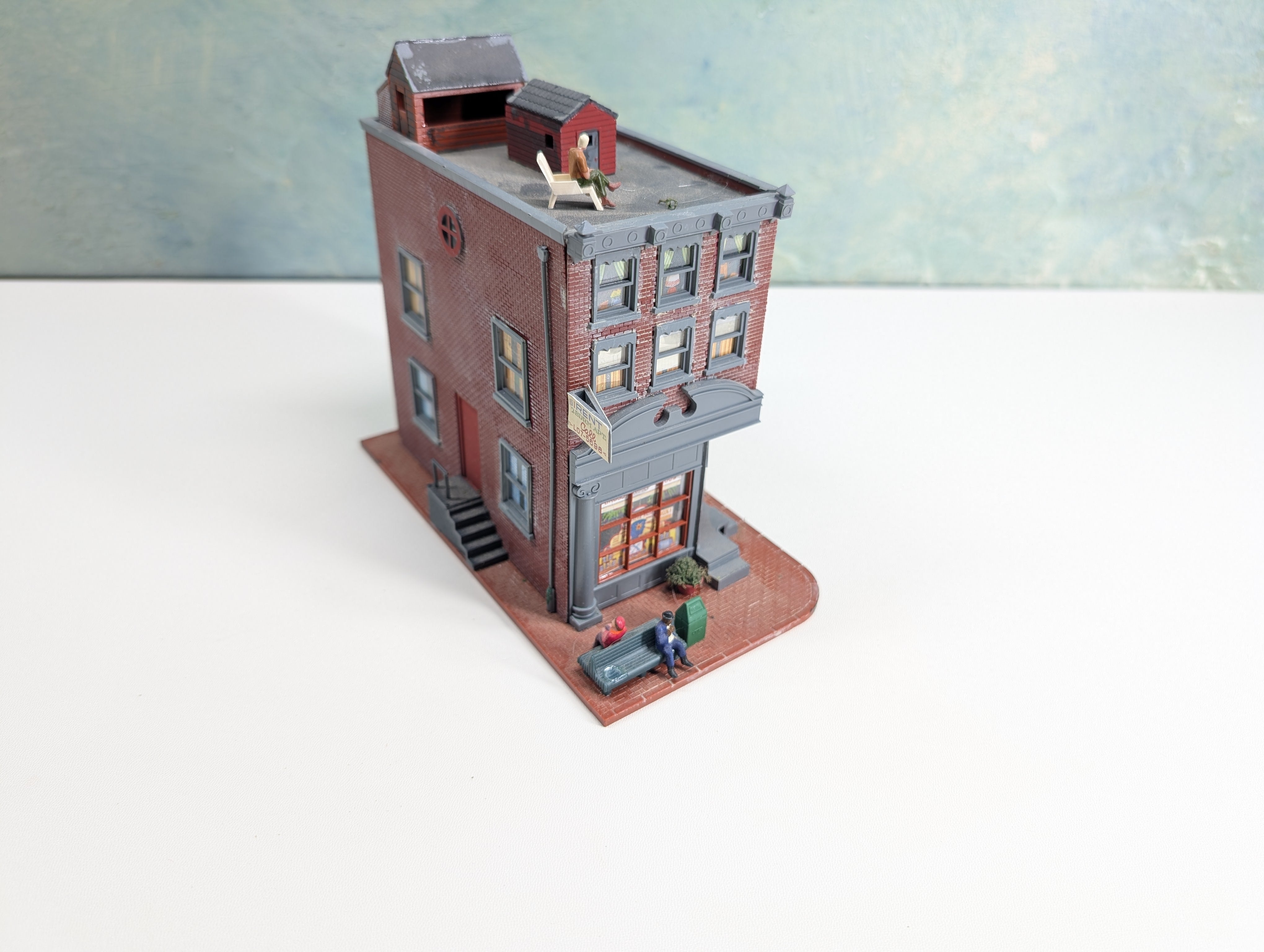 USED HO Scale Corner Store w/ Added Details, Brick