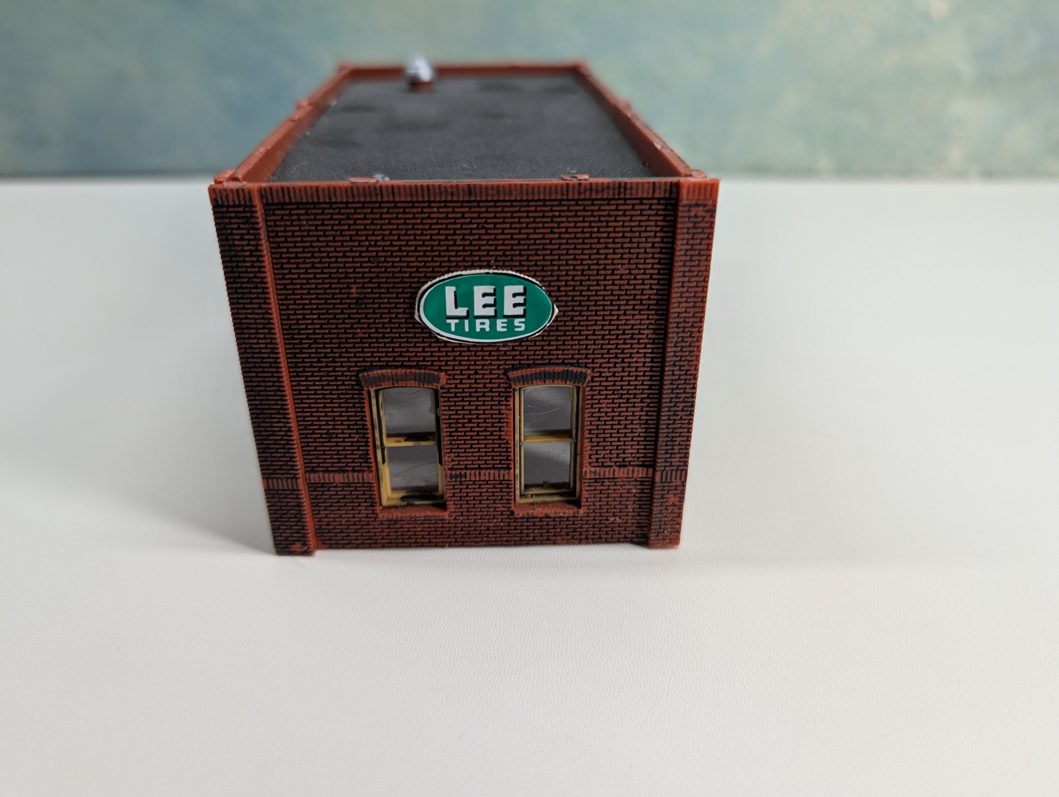 USED HO Scale Brick Warehouse, Workshop, Weathered