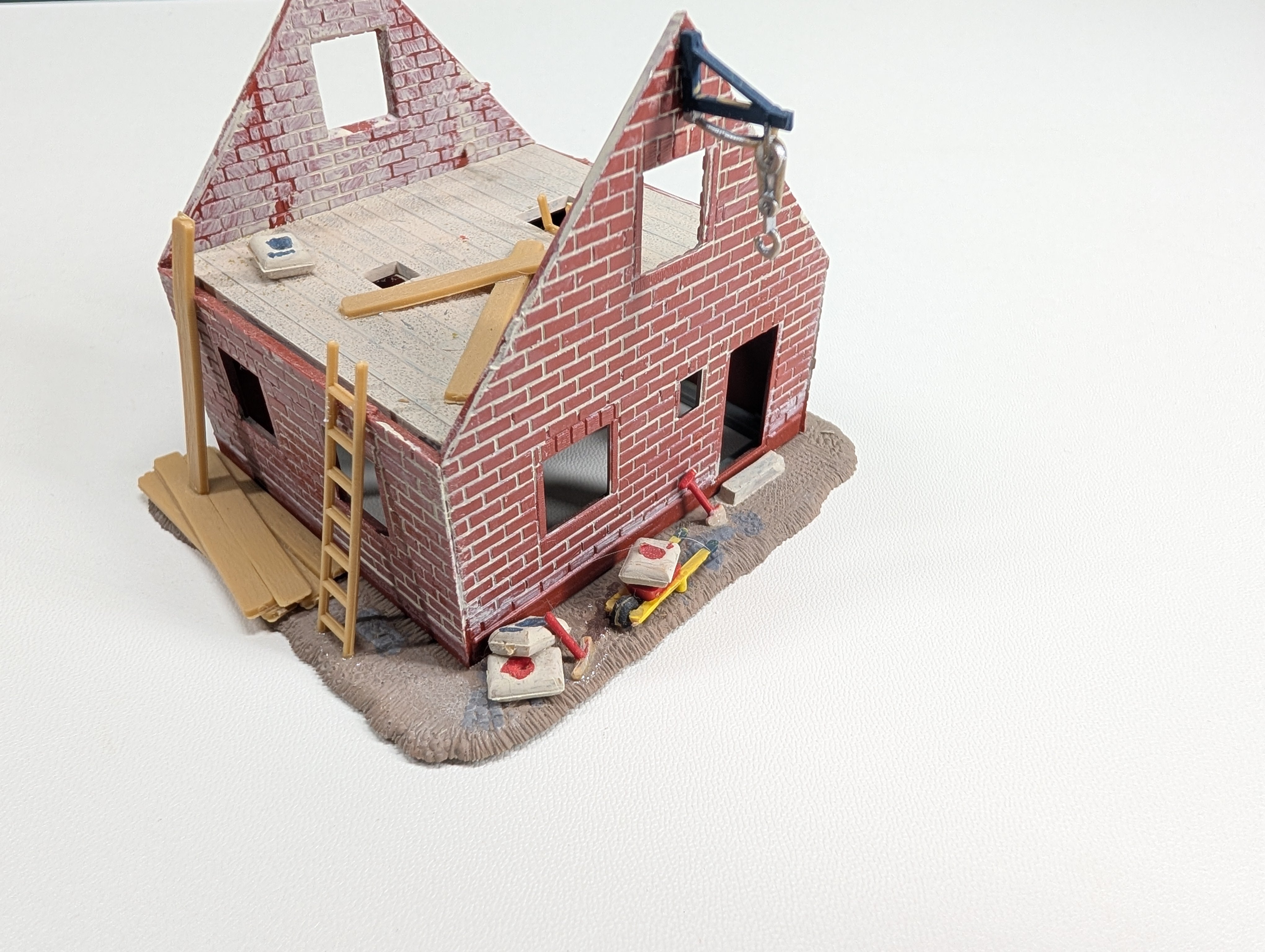 USED HO Scale Brick Home Under Construction