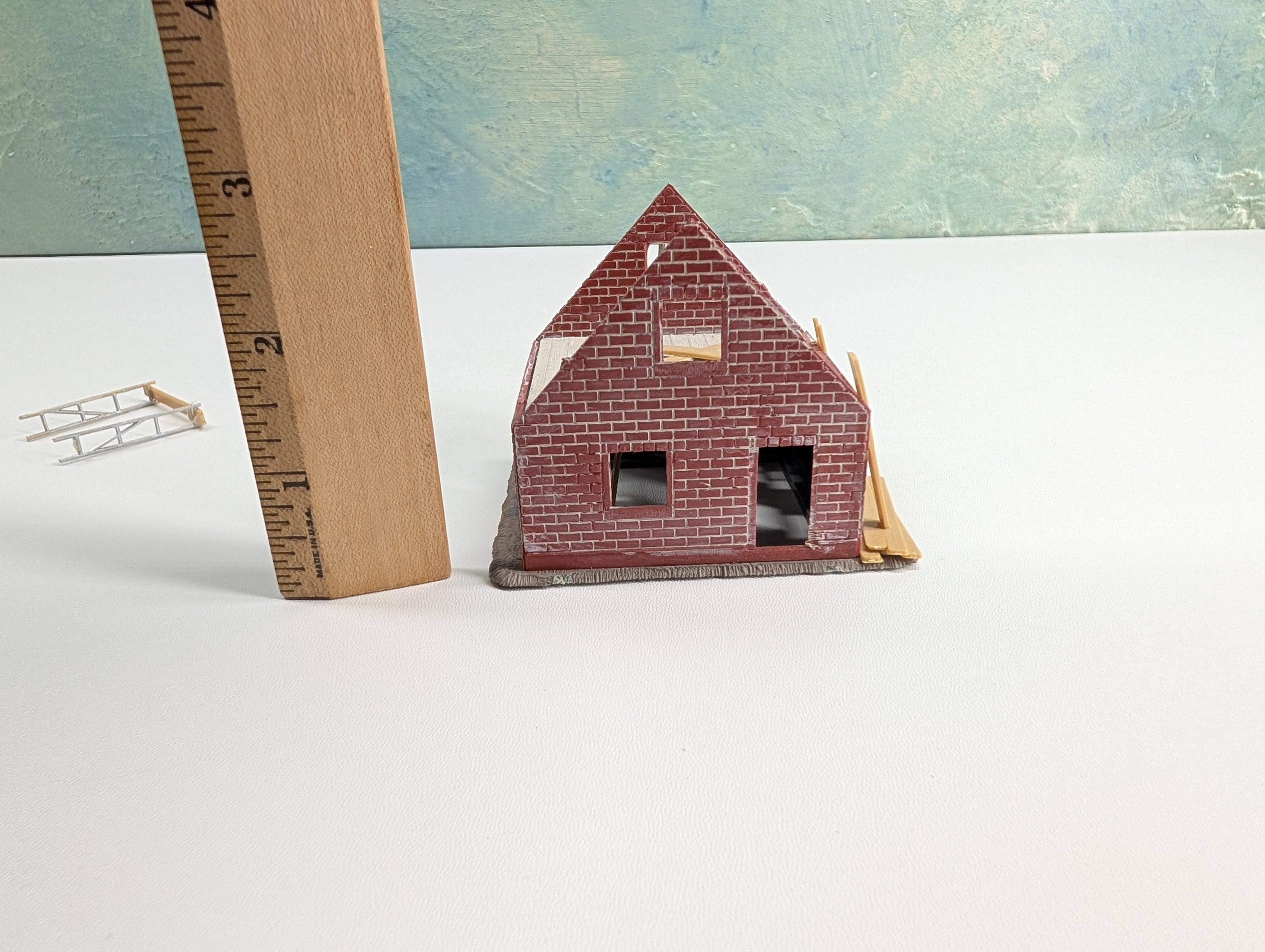 USED HO Scale Brick Home Under Construction