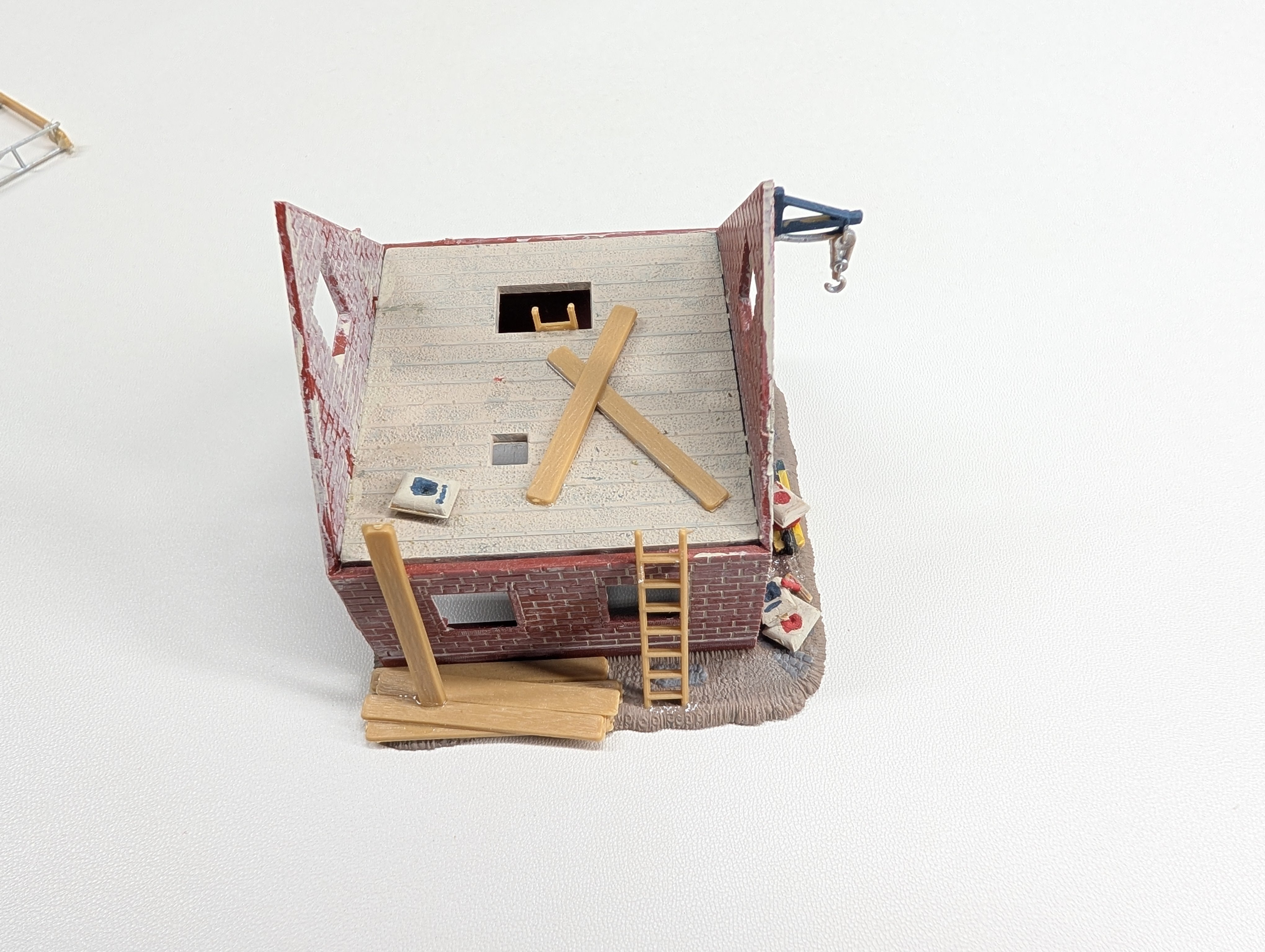 USED HO Scale Brick Home Under Construction