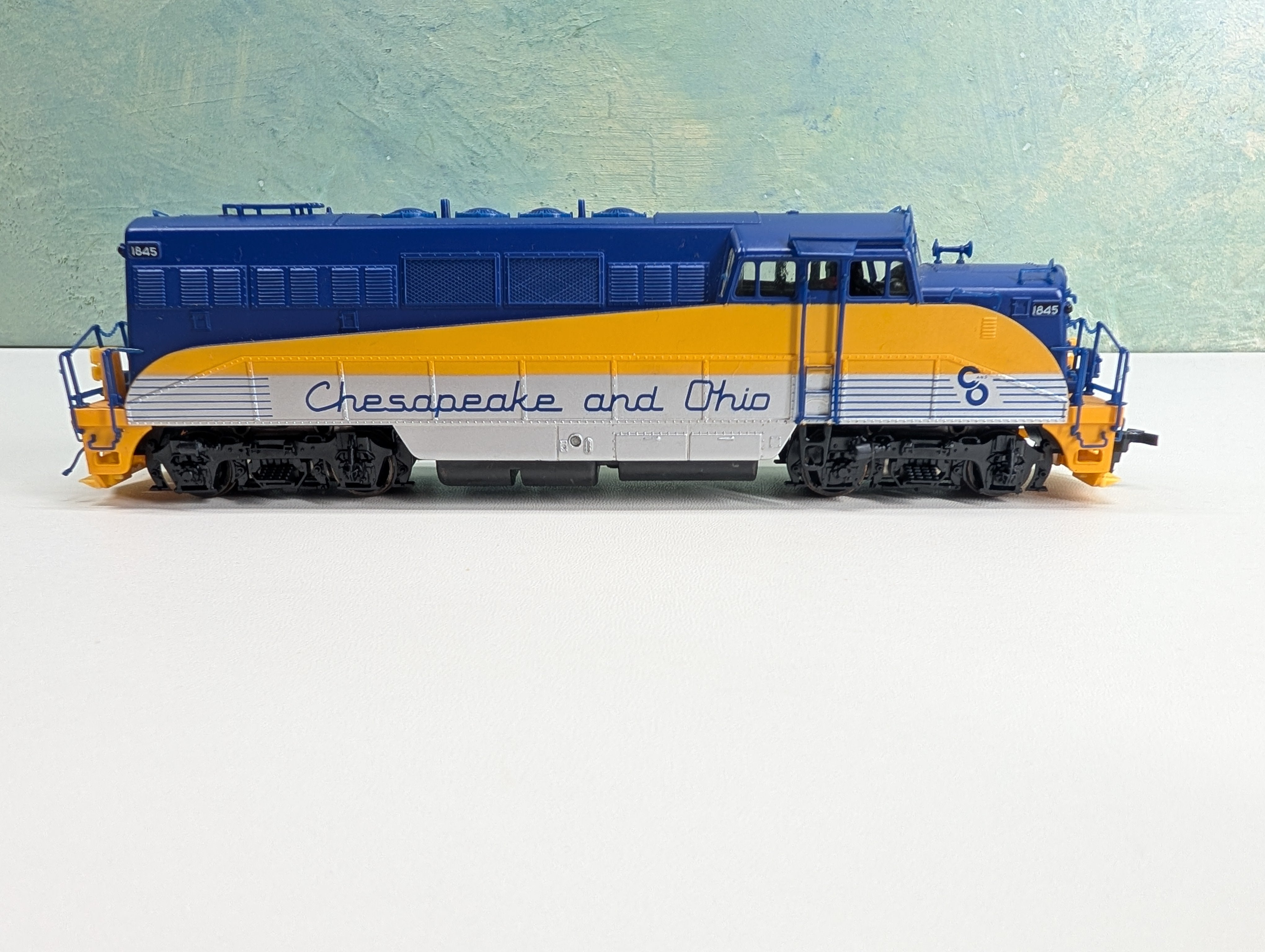 USED Life-Like HO Scale Proto 2000 EMD BL-2 Diesel Locomotive Chesapeake and Ohio C&O #1845 Tested! DC