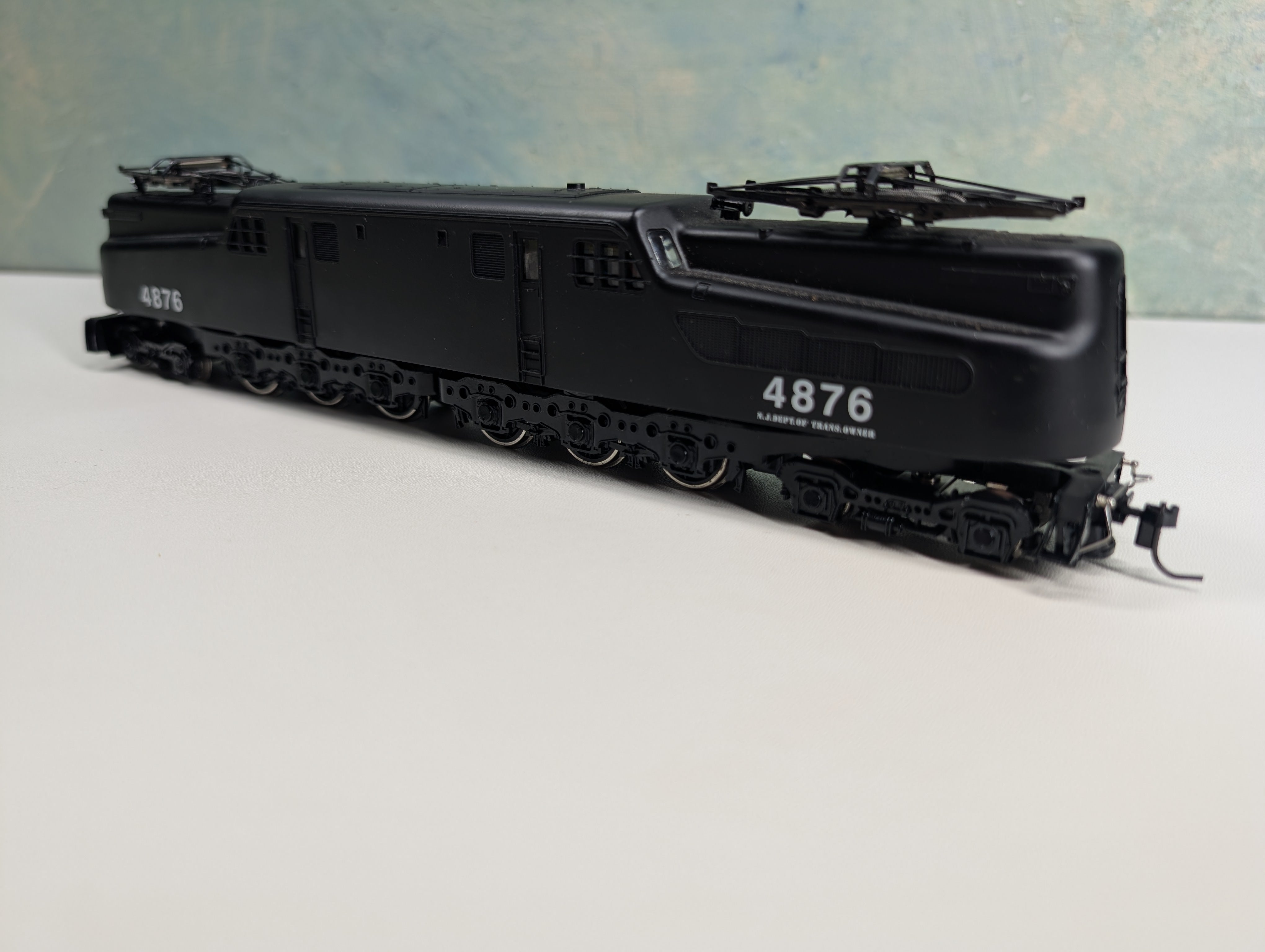 USED IHC HO Scale GG-1 Electric Locomotive, Ugly Duckling NJ Dept of Transportation NJT #4876 Runs Great DC