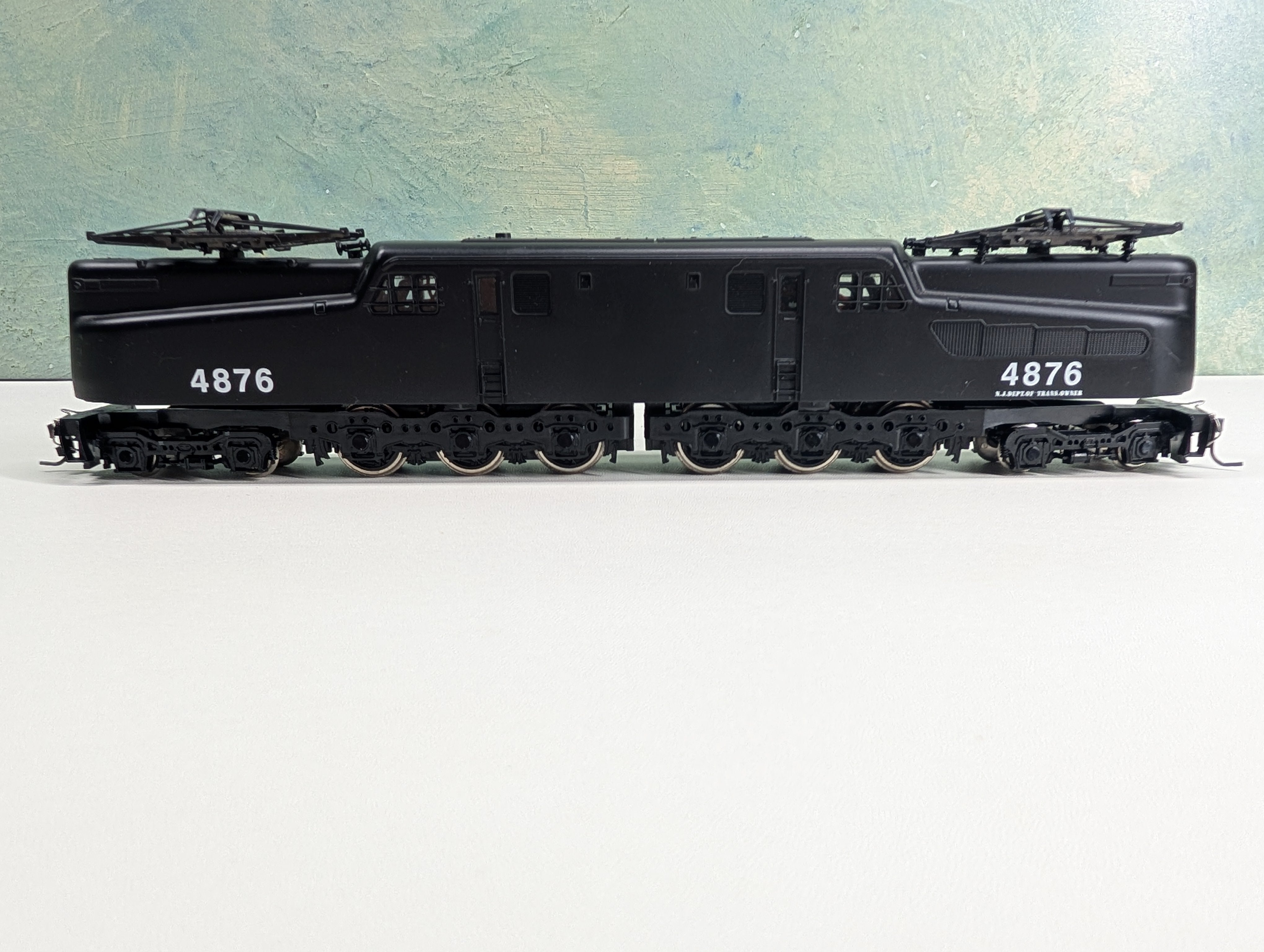 USED IHC HO Scale GG-1 Electric Locomotive, Ugly Duckling NJ Dept of Transportation NJT #4876 Runs Great DC