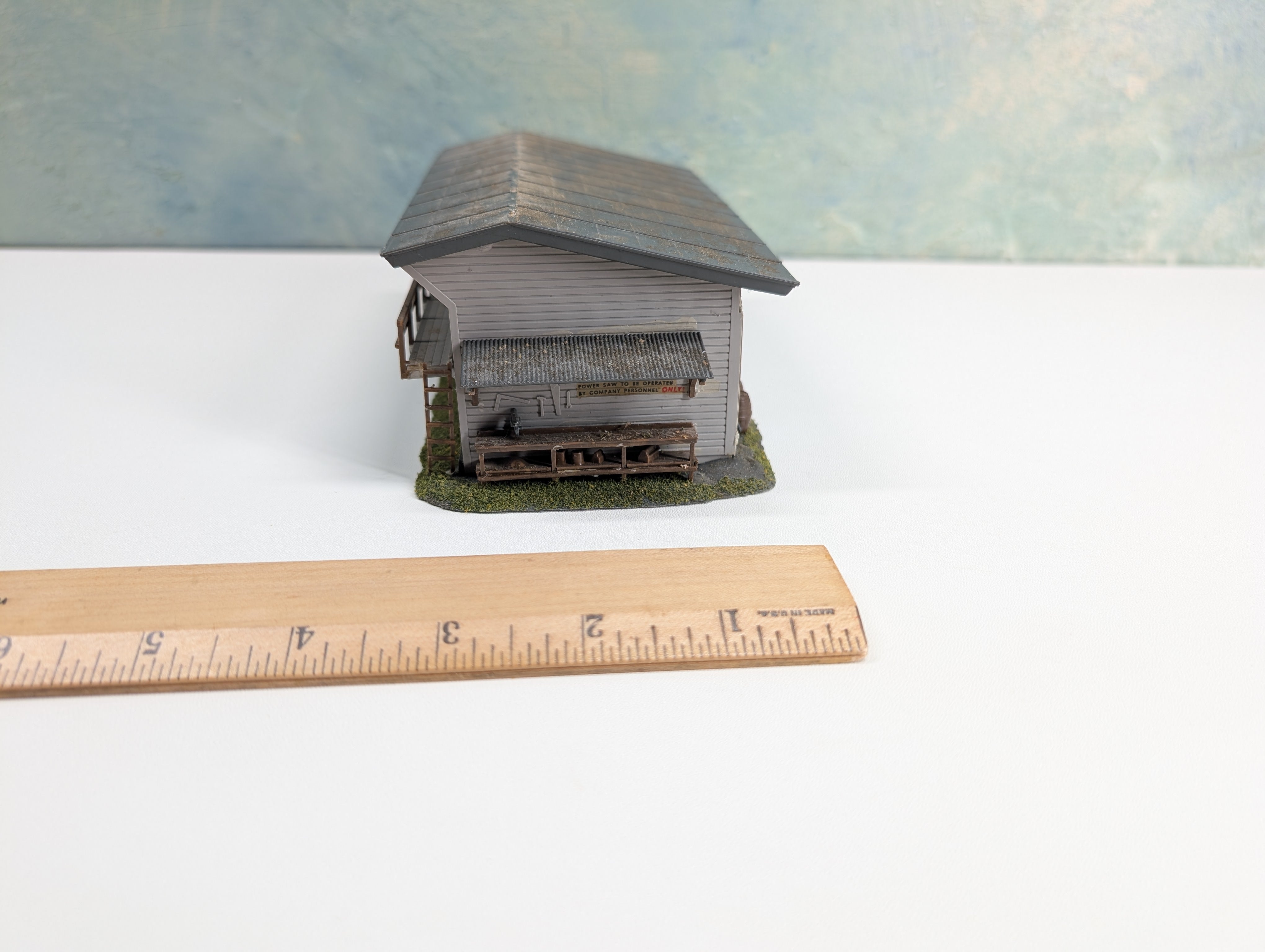 USED HO Scale Hillside Lumber & Millwork Co