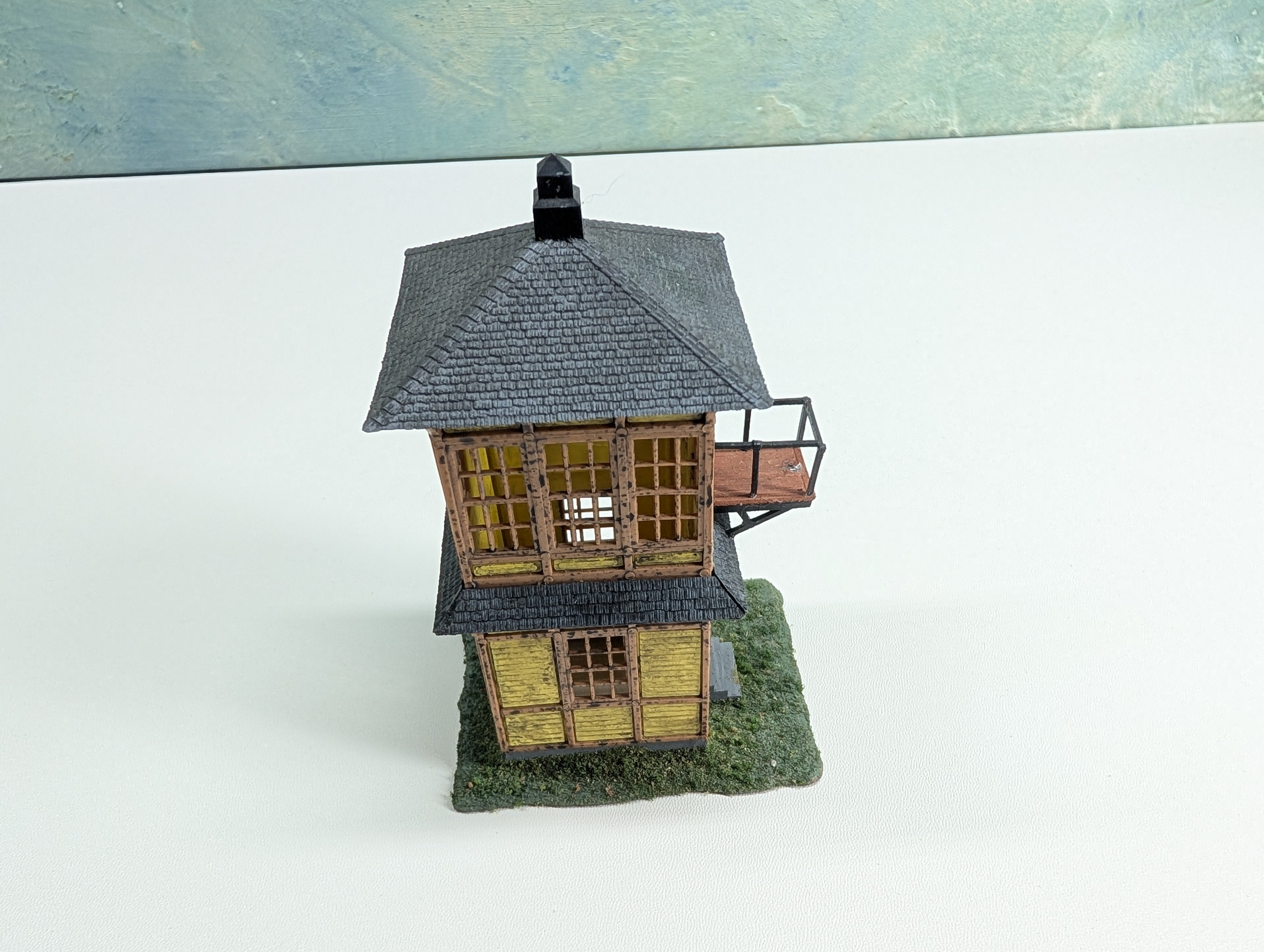 USED Pola HO Scale Yard Tower, Weathered