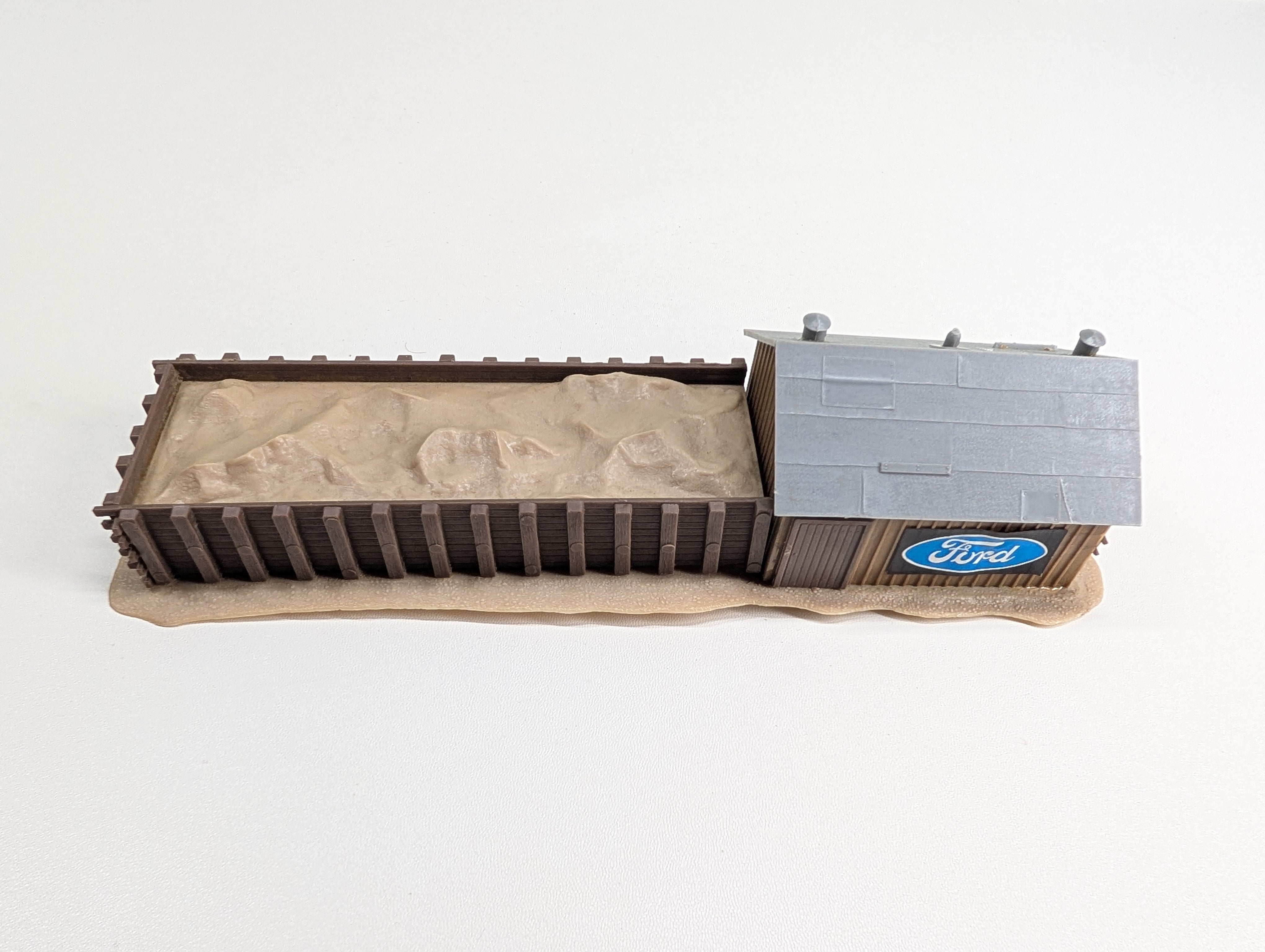 USED Pola HO Scale Ford Sandhouse