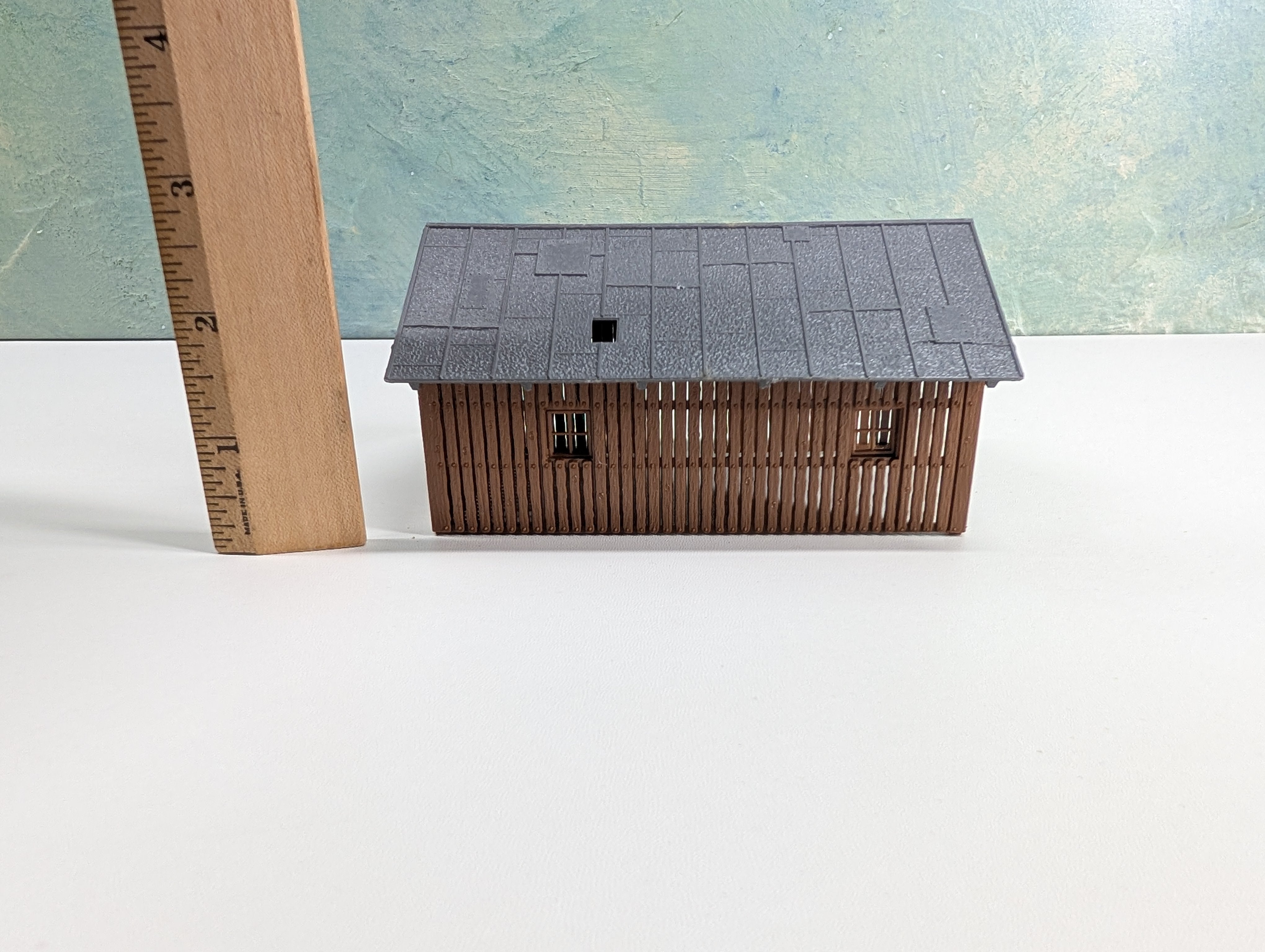 USED HO Scale Wood Car Port