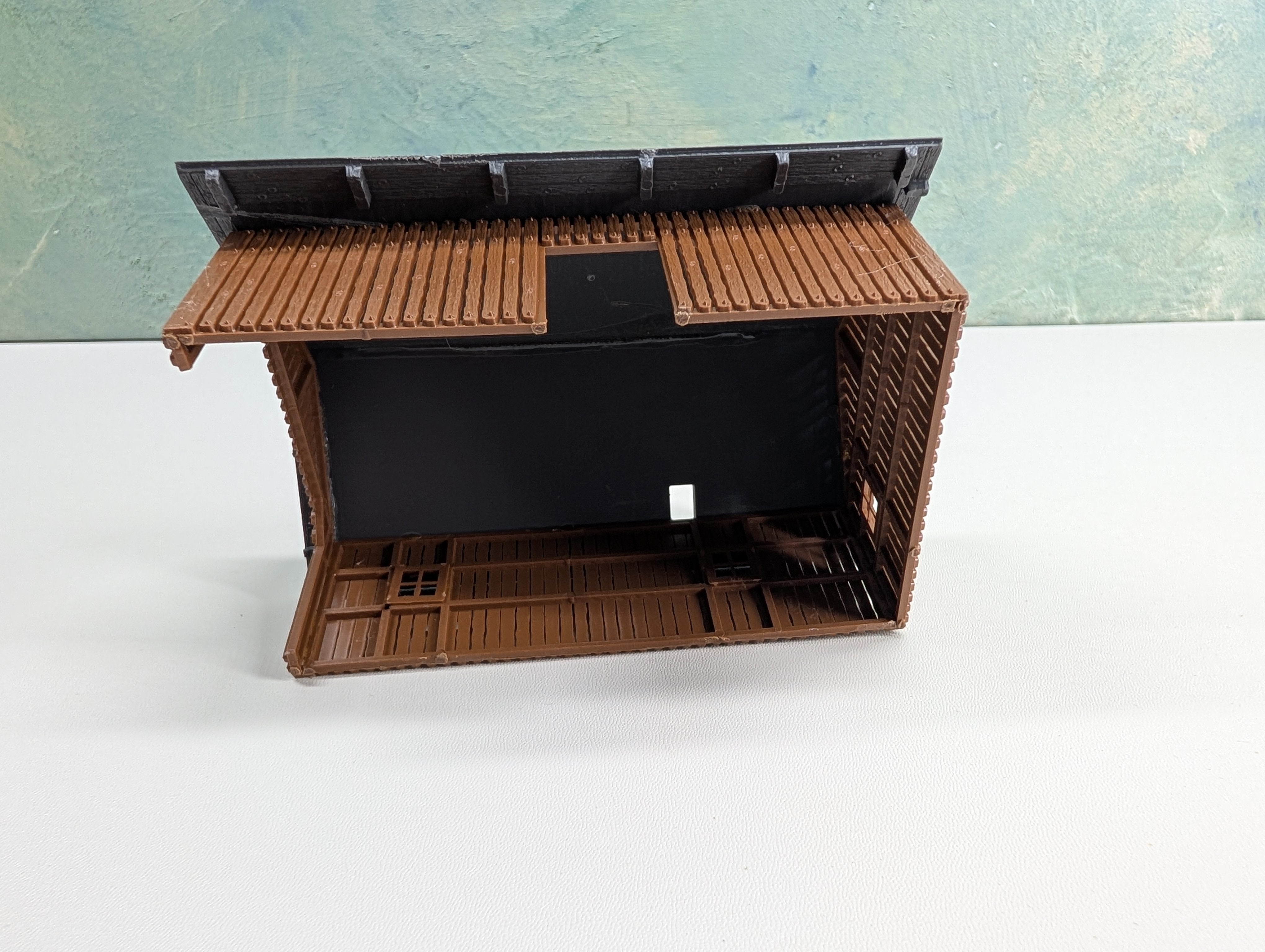 USED HO Scale Wood Car Port
