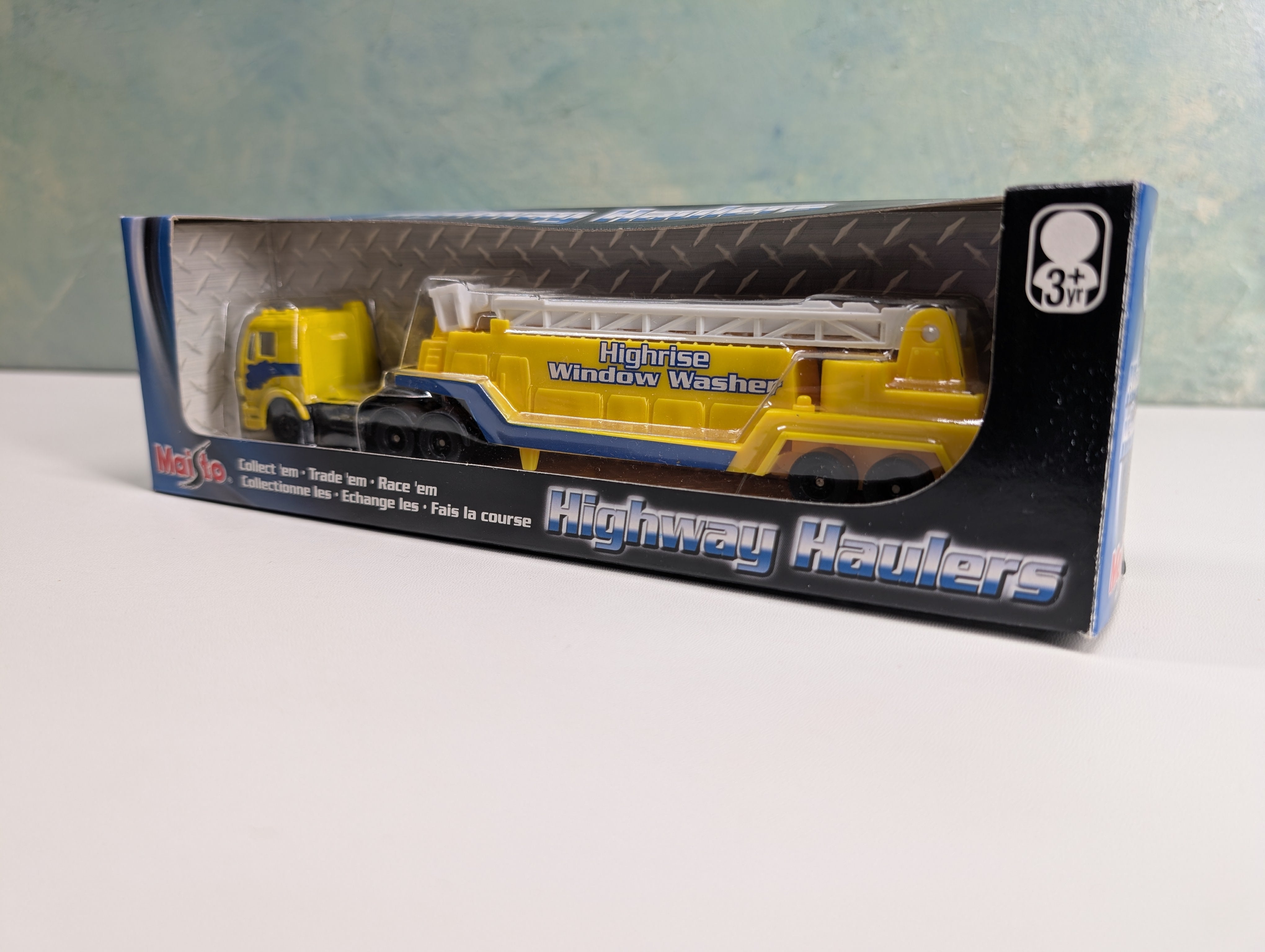 Maisto HO Scale Highrise Window Washer Truck Highway Haulers