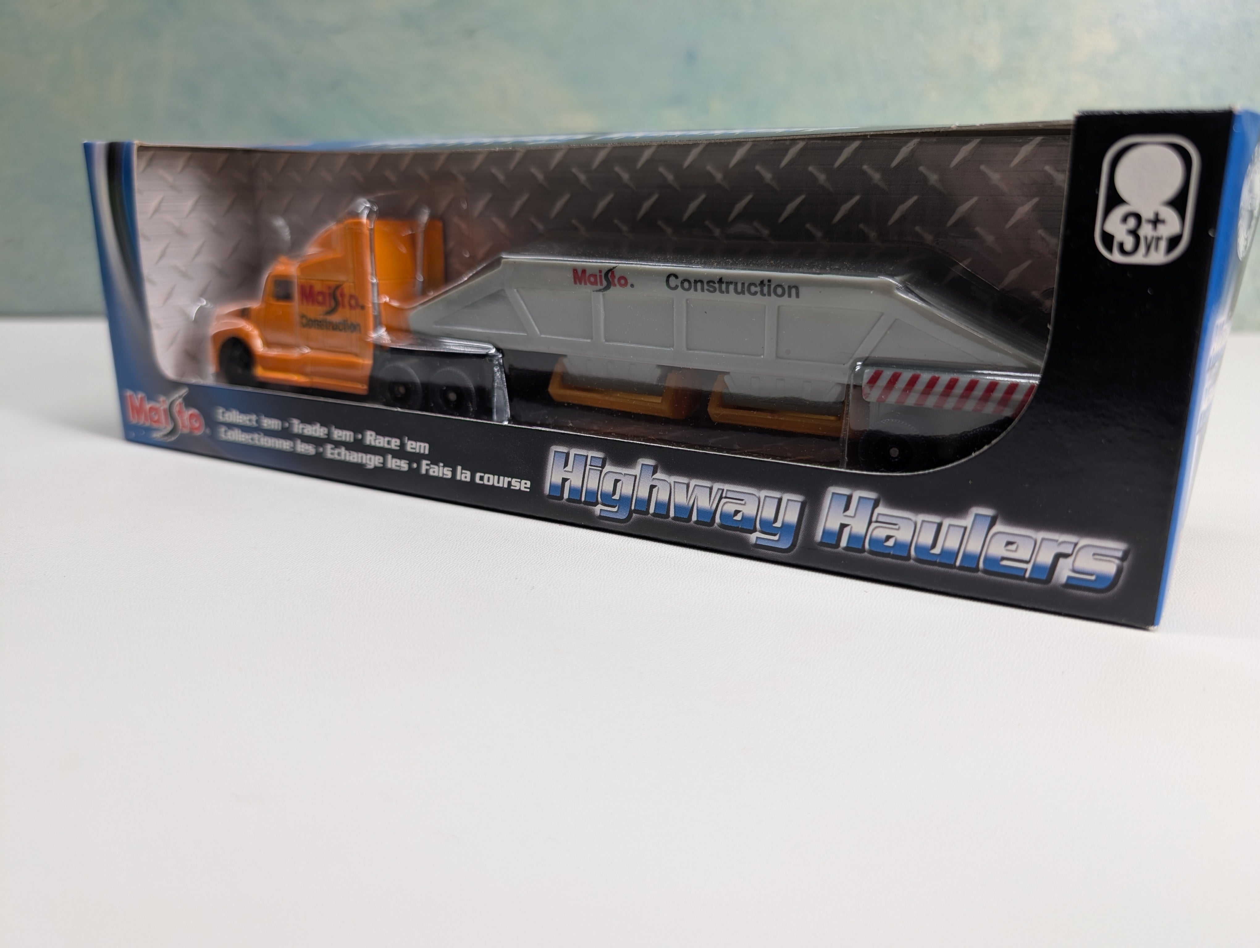 Maisto HO Scale Construction Tractor Trailer Highway Haulers