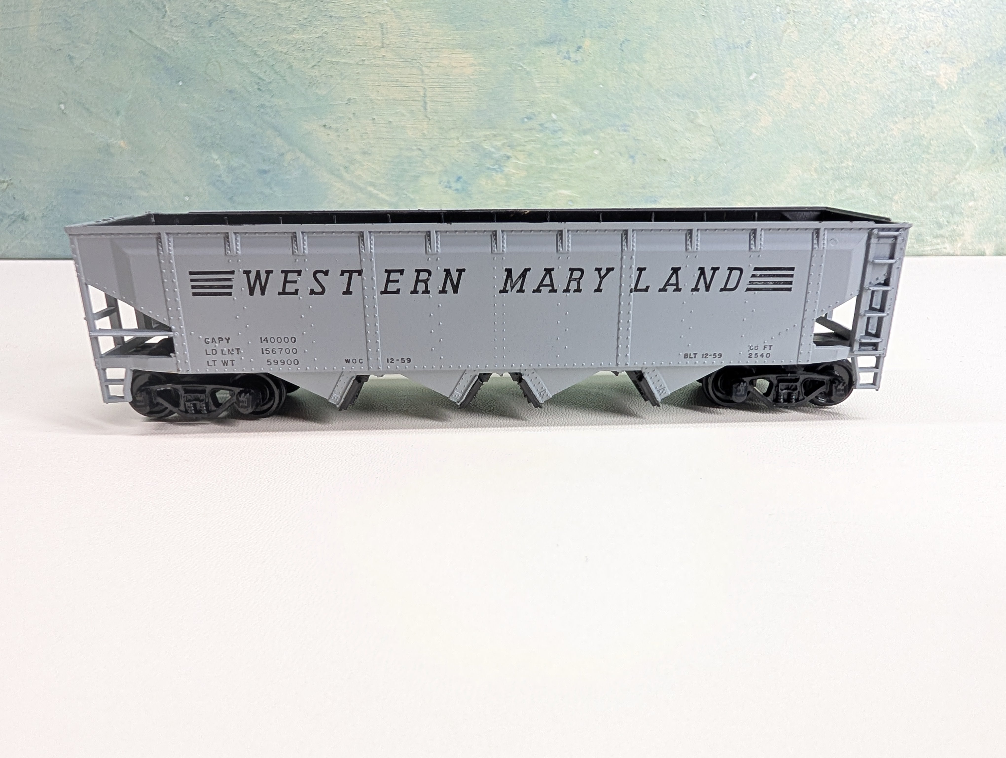 USED Athearn 1727 HO Scale 4 Bay Operating Hopper Western Maryland WM