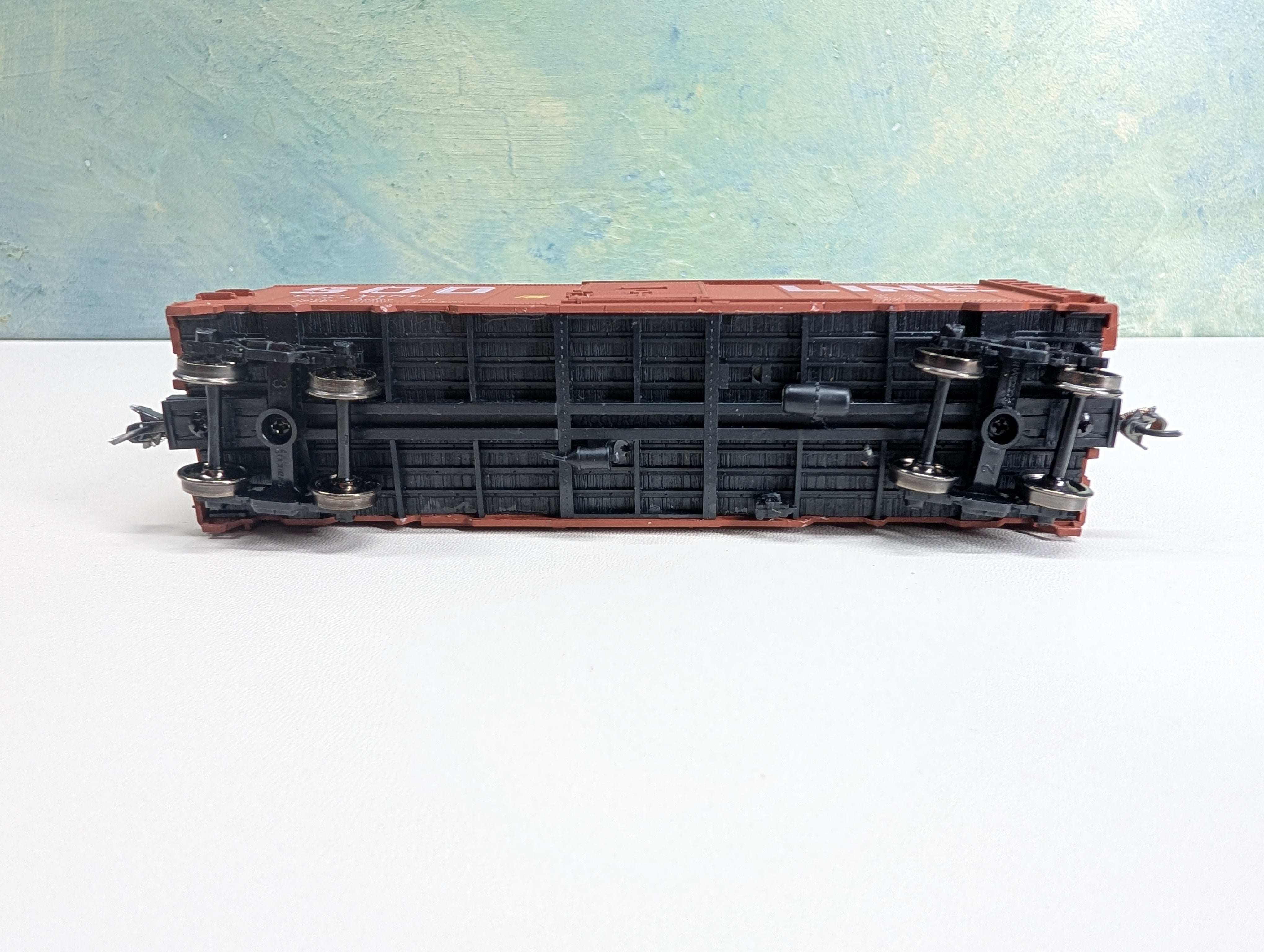 USED Accurail 35619 HO Scale 40' Riveted Steel Box Car SOO Line #2314 Metal Wheels