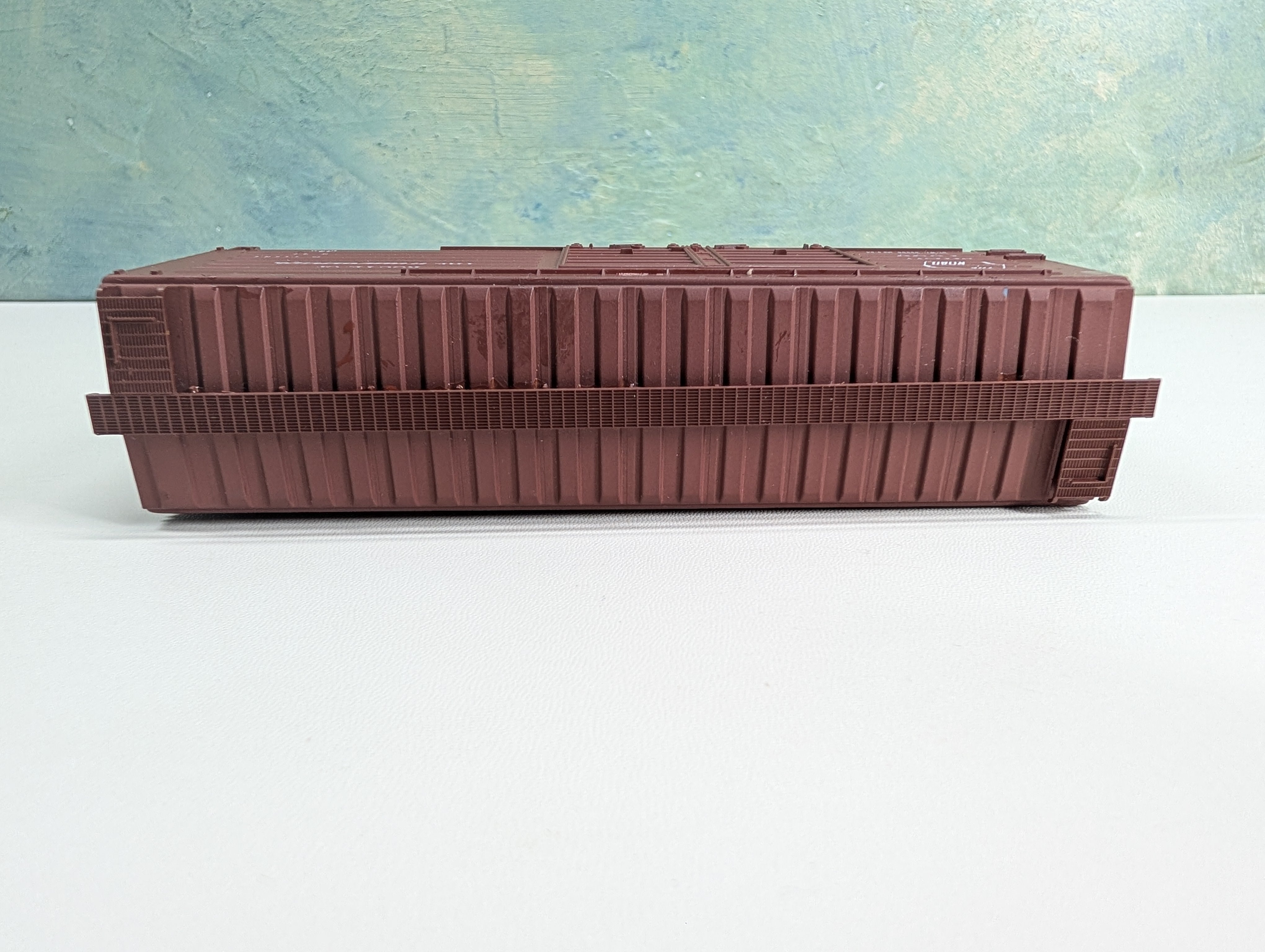 USED Accurail 3983 HO Scale 40' DD RS Box Car 58-67' Billboard Lettering Milwaukee Road MILW #7036 Metal Wheels