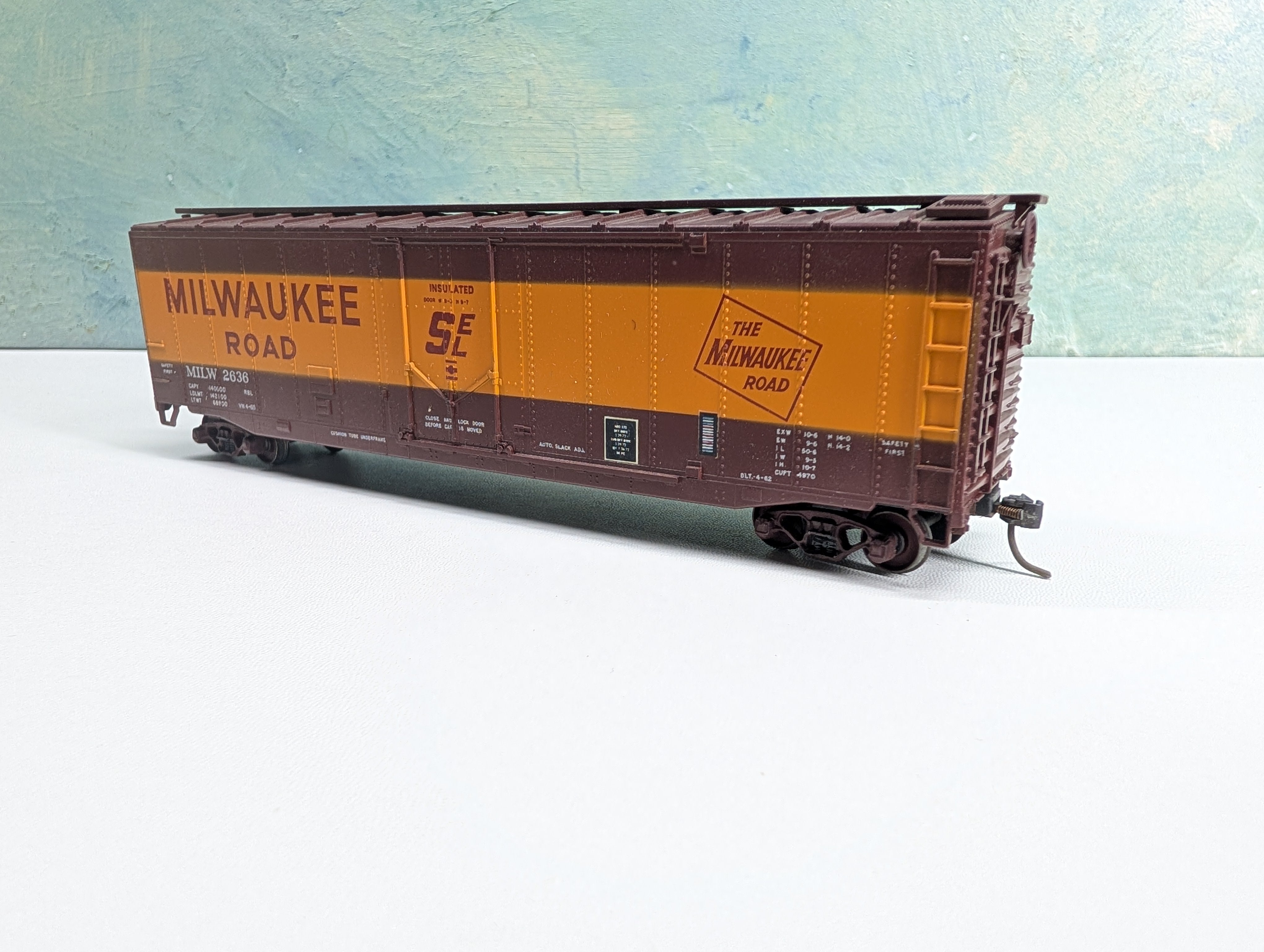 USED Athearn HO Scale 50' PD Box Car Milwaukee Road MILW #2636 Metal Wheels