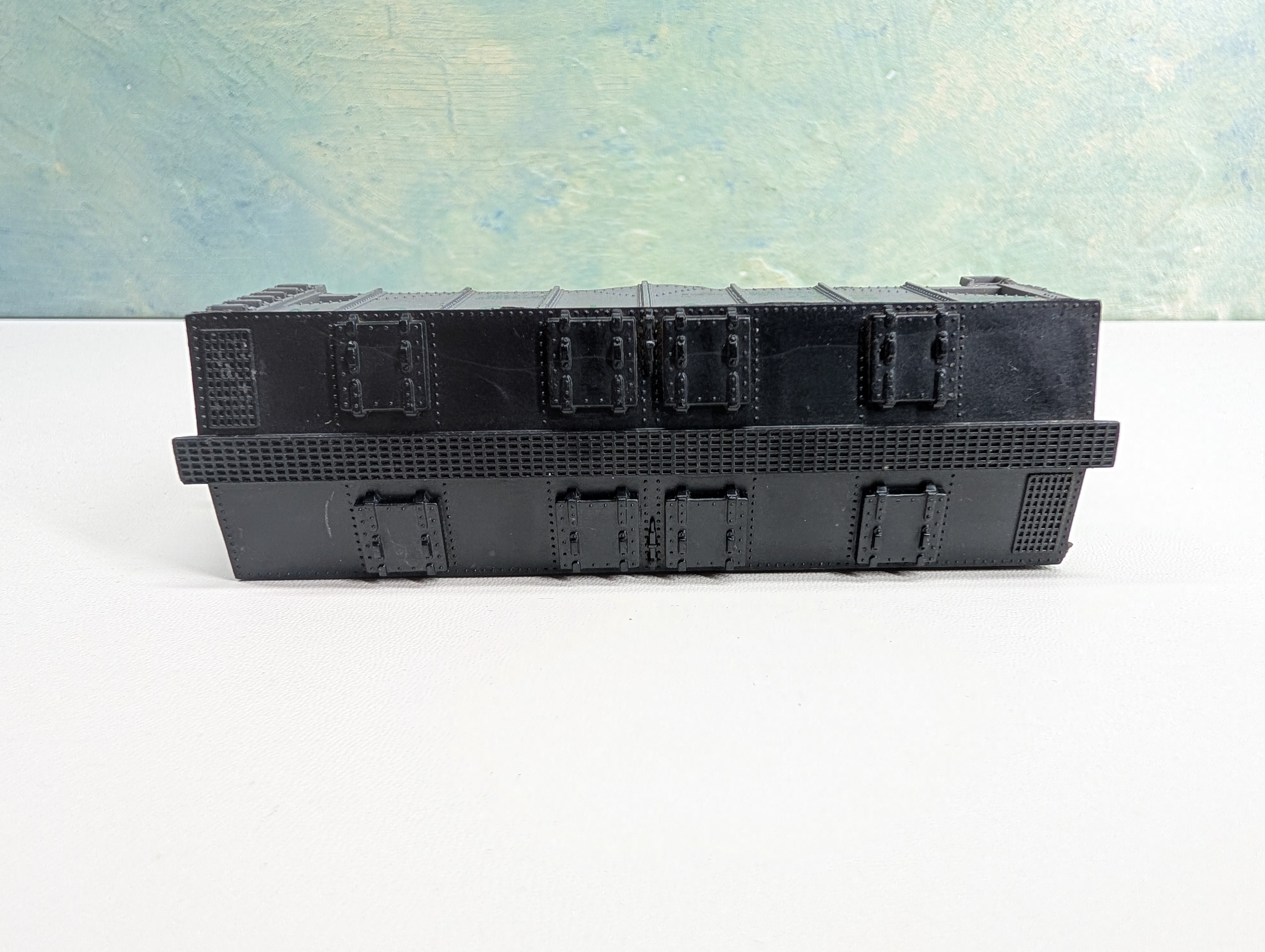 USED Varney HO Scale 2 Bay Covered Hopper Grace Davison SHPX #26022 Green Text, Rare