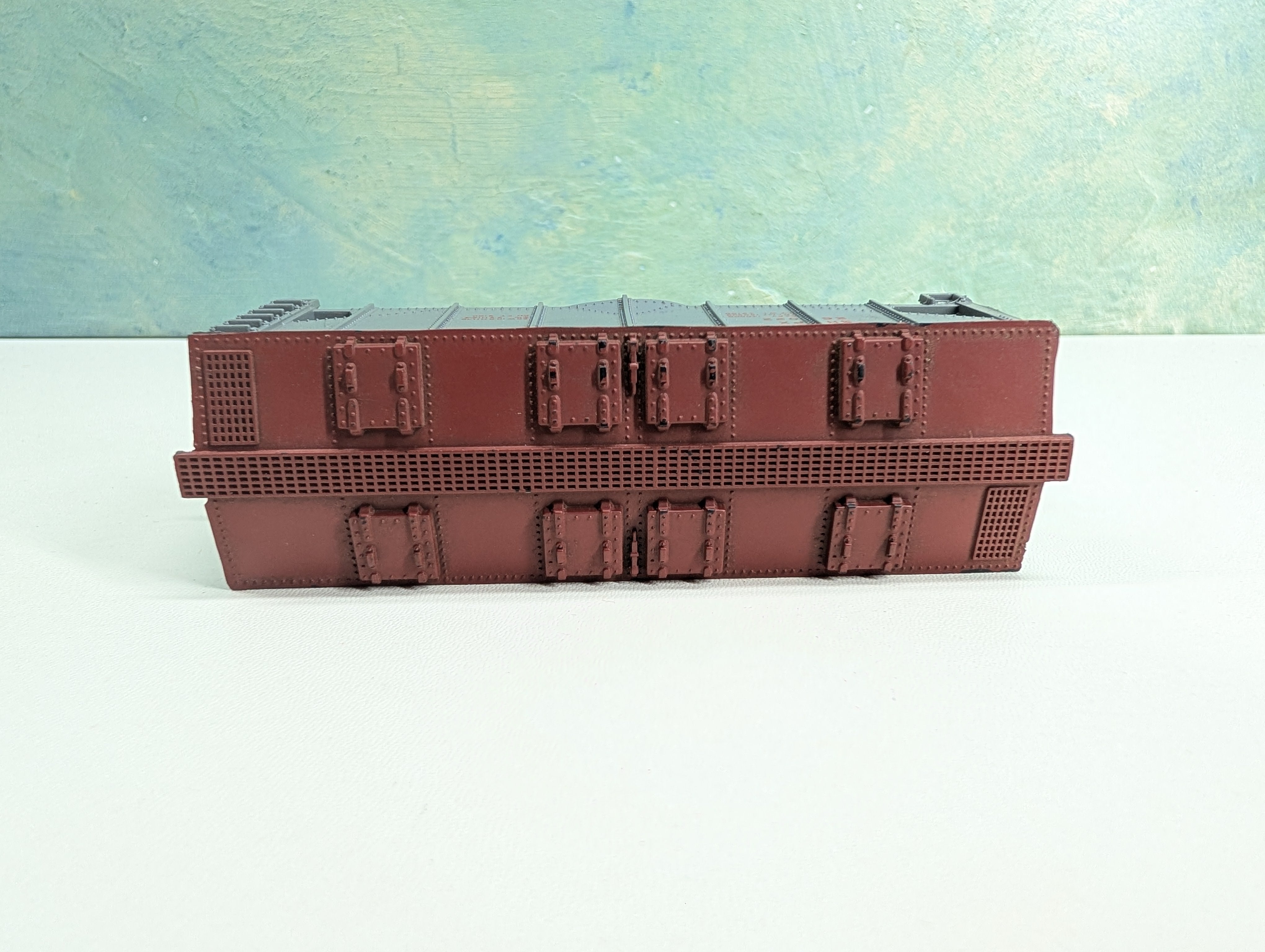USED Varney HO Scale 2 Bay Covered Hopper Grace Davison SHPX #26022 Red Text, Rare