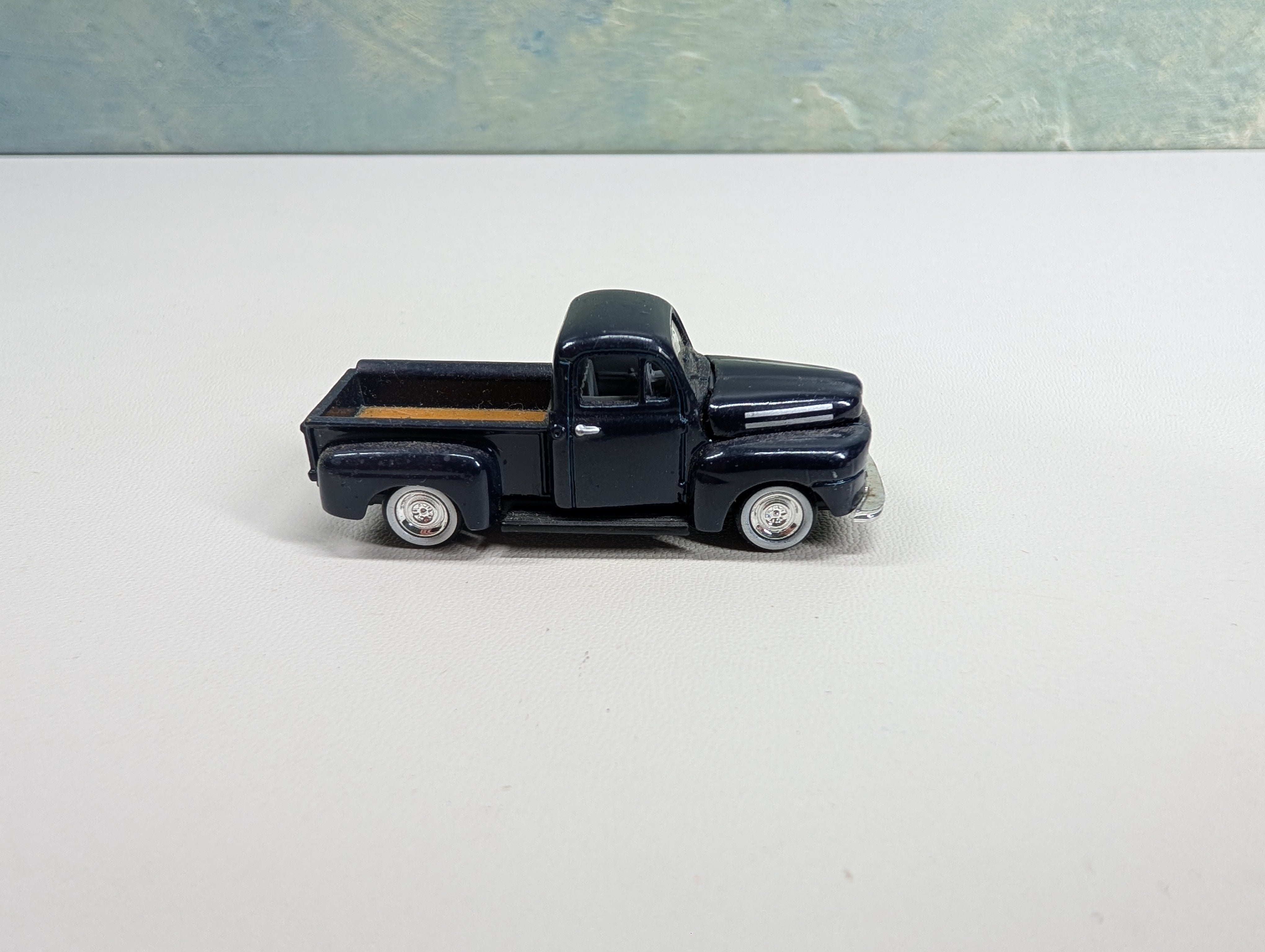 USED Classic Metal Works HO Scale 1950 Ford Pick-Up Dark Blue
